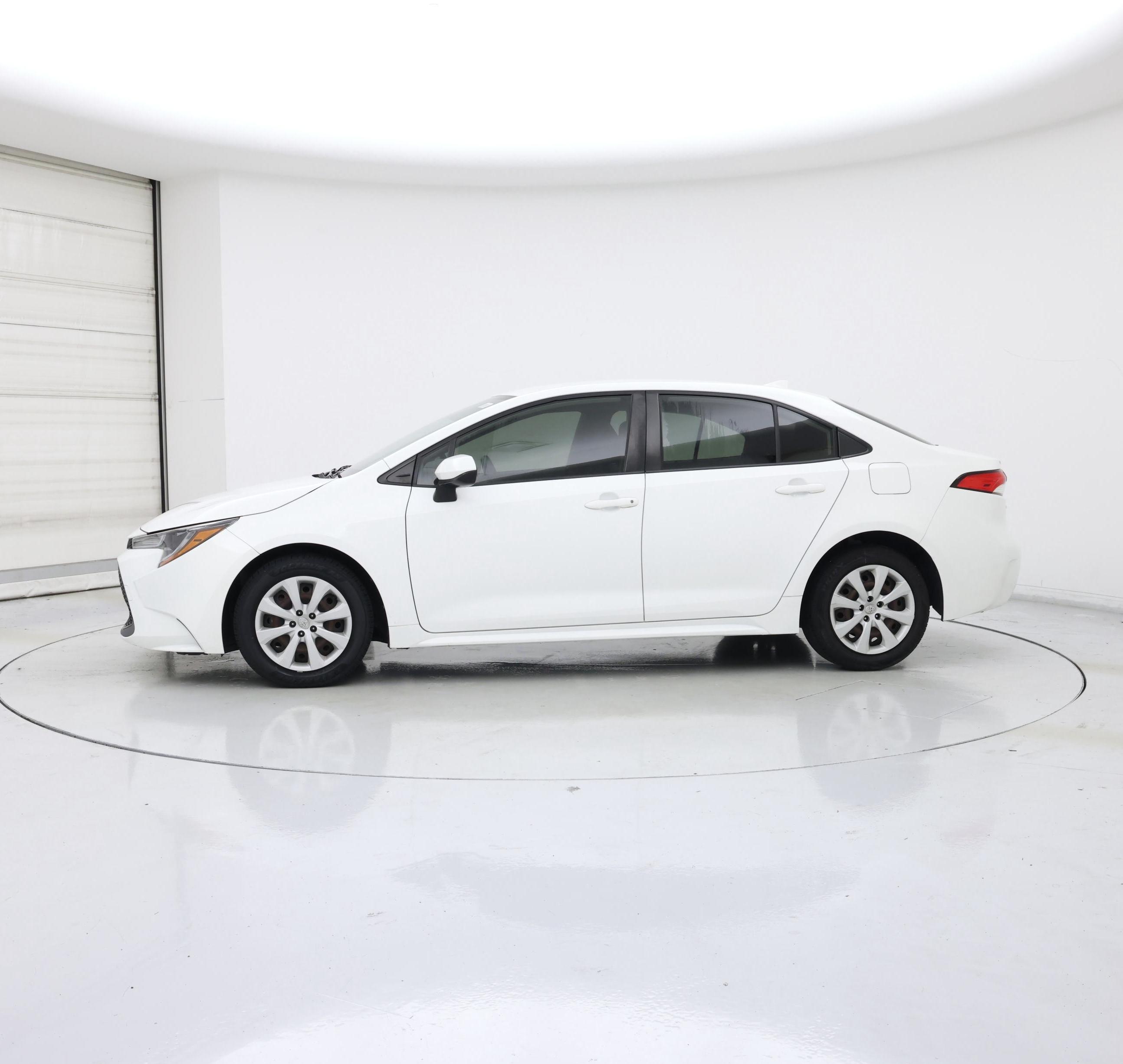 Thumbnail: 2021 Toyota Corolla - 3