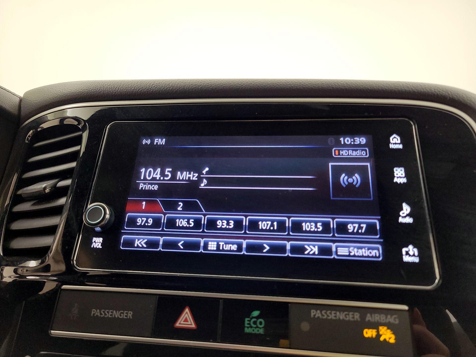 Thumbnail: 2019 Mitsubishi Outlander - 15