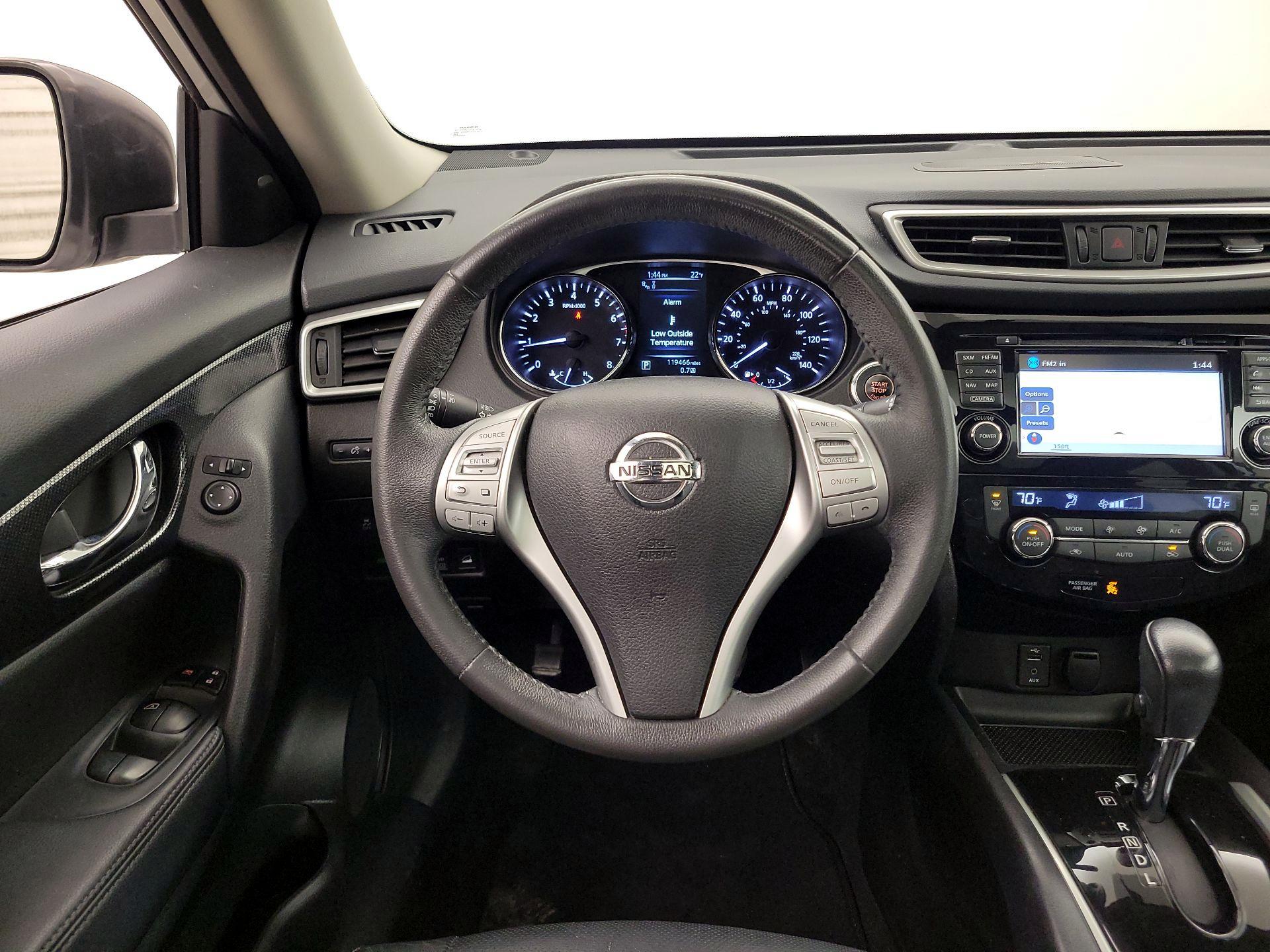 Thumbnail: 2015 Nissan Rogue - 10