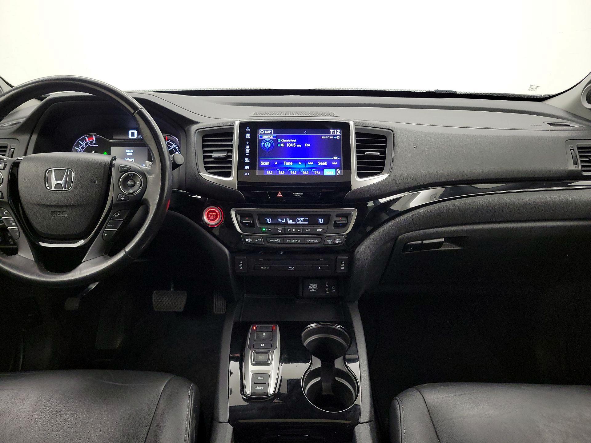 Thumbnail: 2018 Honda Pilot - 9