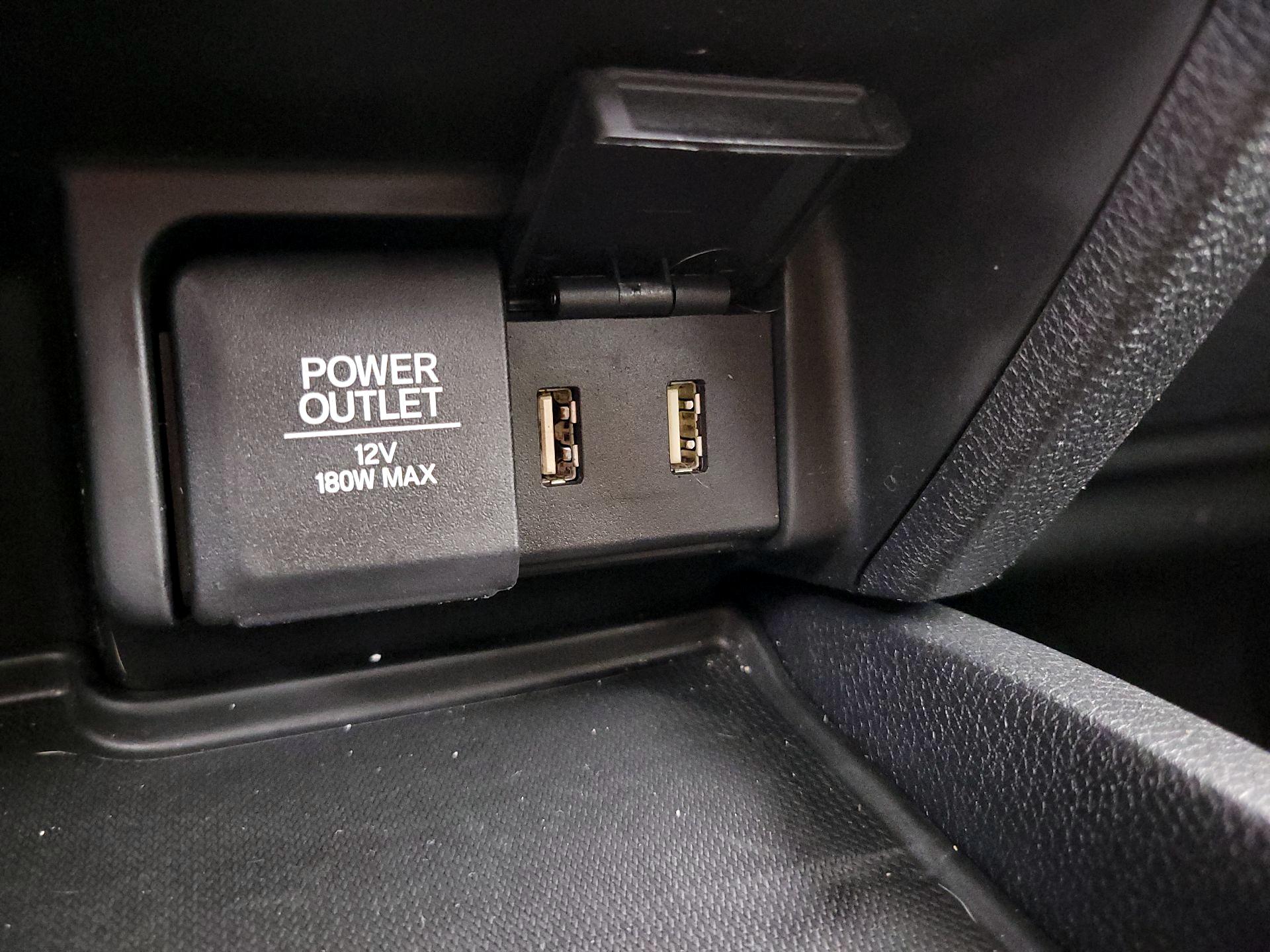 Thumbnail: 2018 Honda Pilot - 19