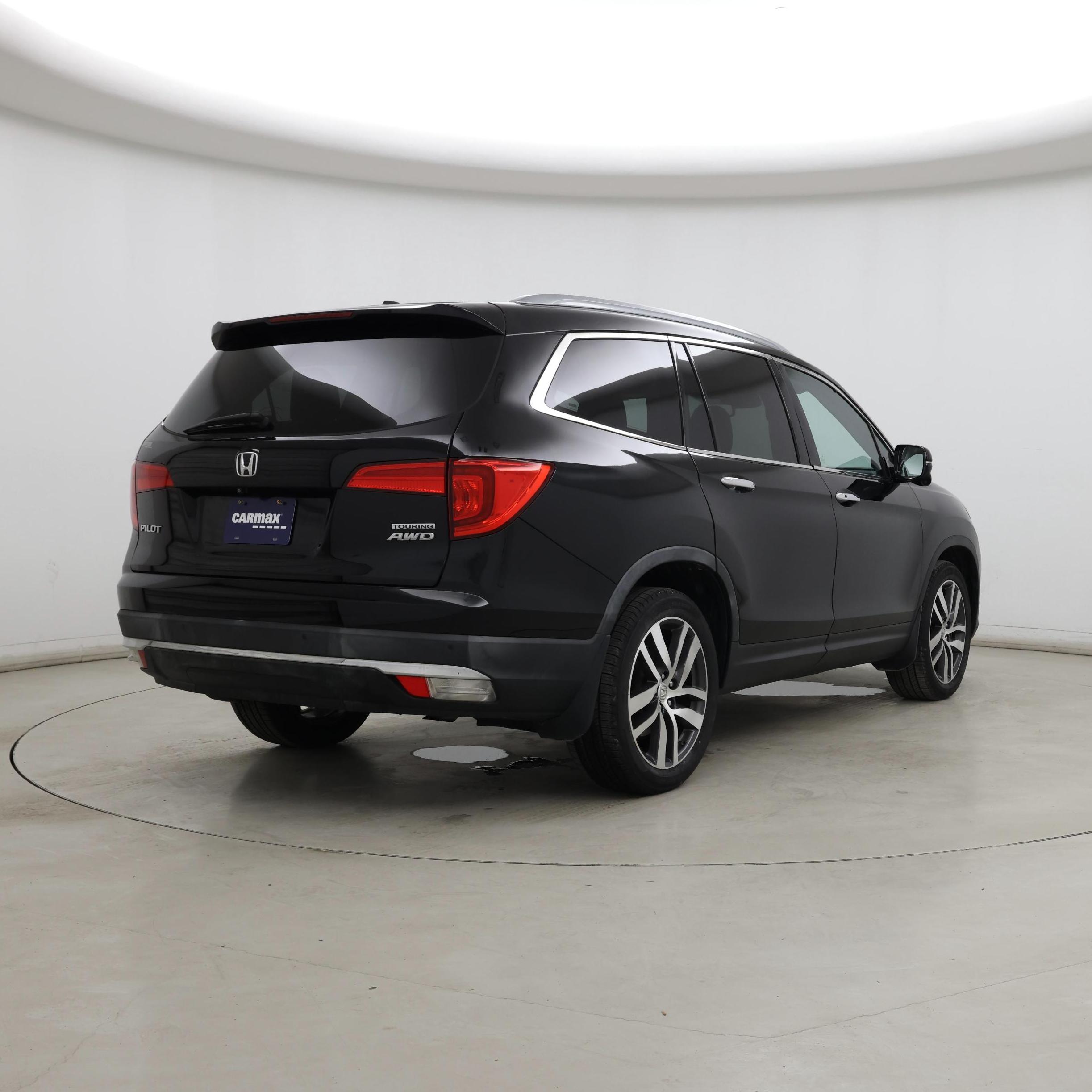 Thumbnail: 2018 Honda Pilot - 8