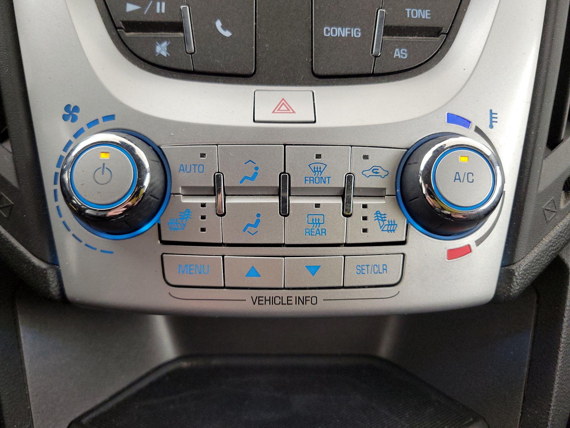 Thumbnail: 2017 Chevrolet Equinox - 15