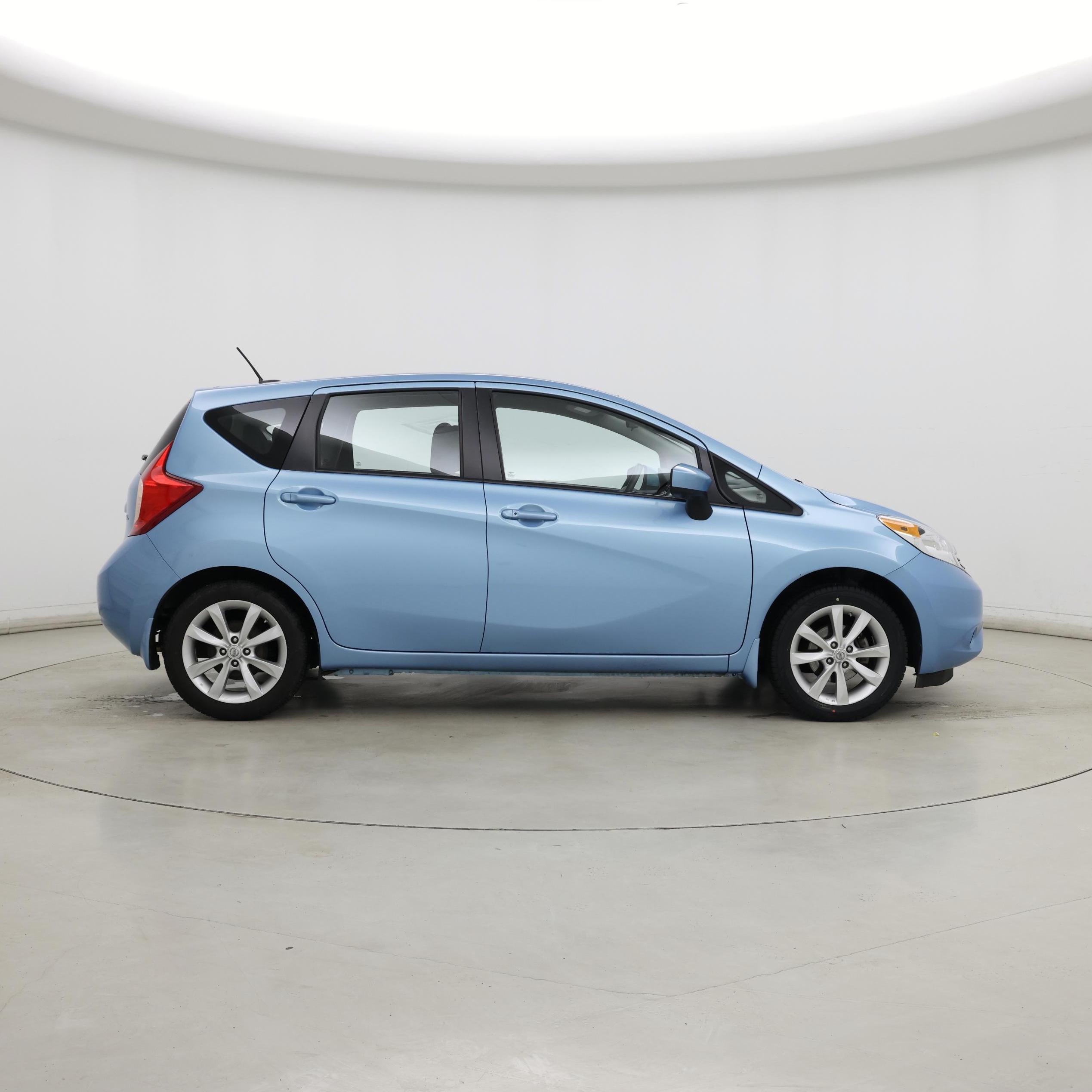 Thumbnail: 2015 Nissan Versa Note - 7
