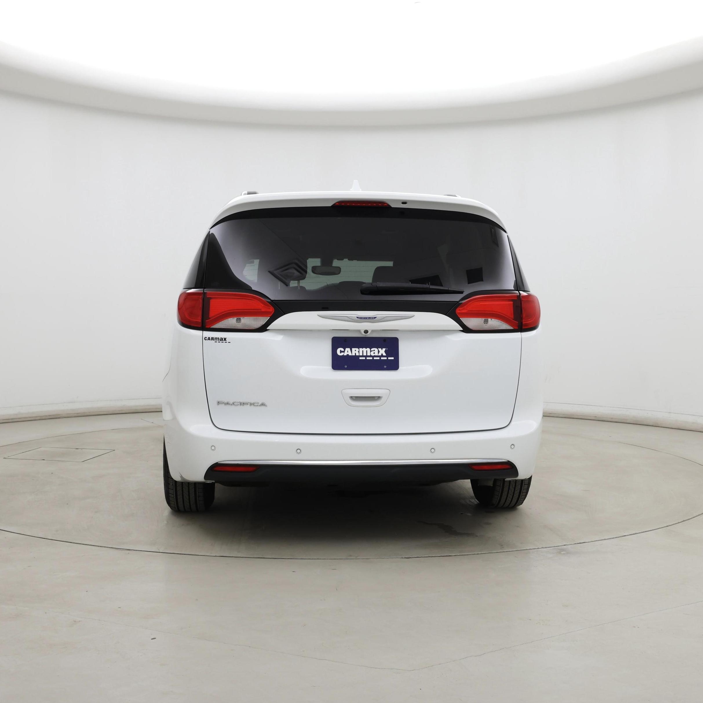 Thumbnail: 2018 Chrysler Pacifica - 6