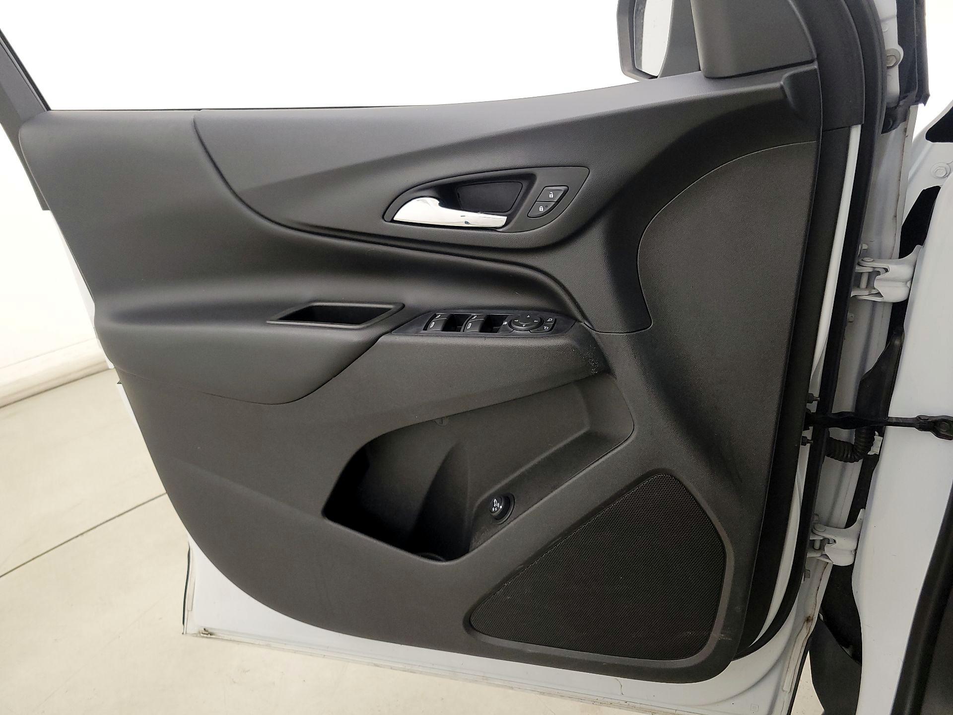 Thumbnail: 2020 Chevrolet Equinox - 12