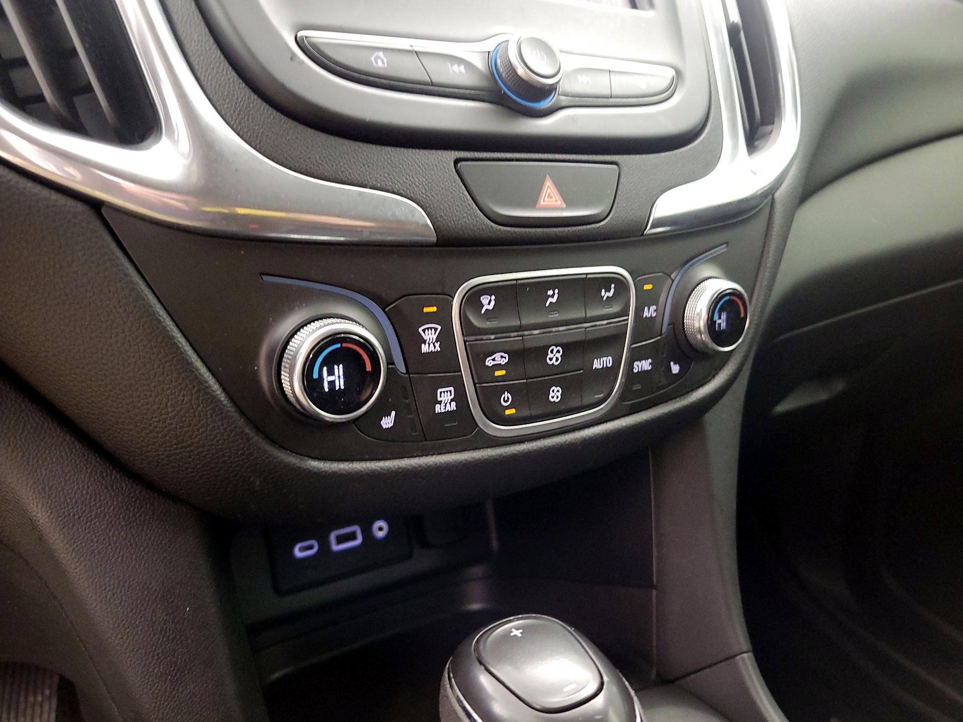 Thumbnail: 2020 Chevrolet Equinox - 16