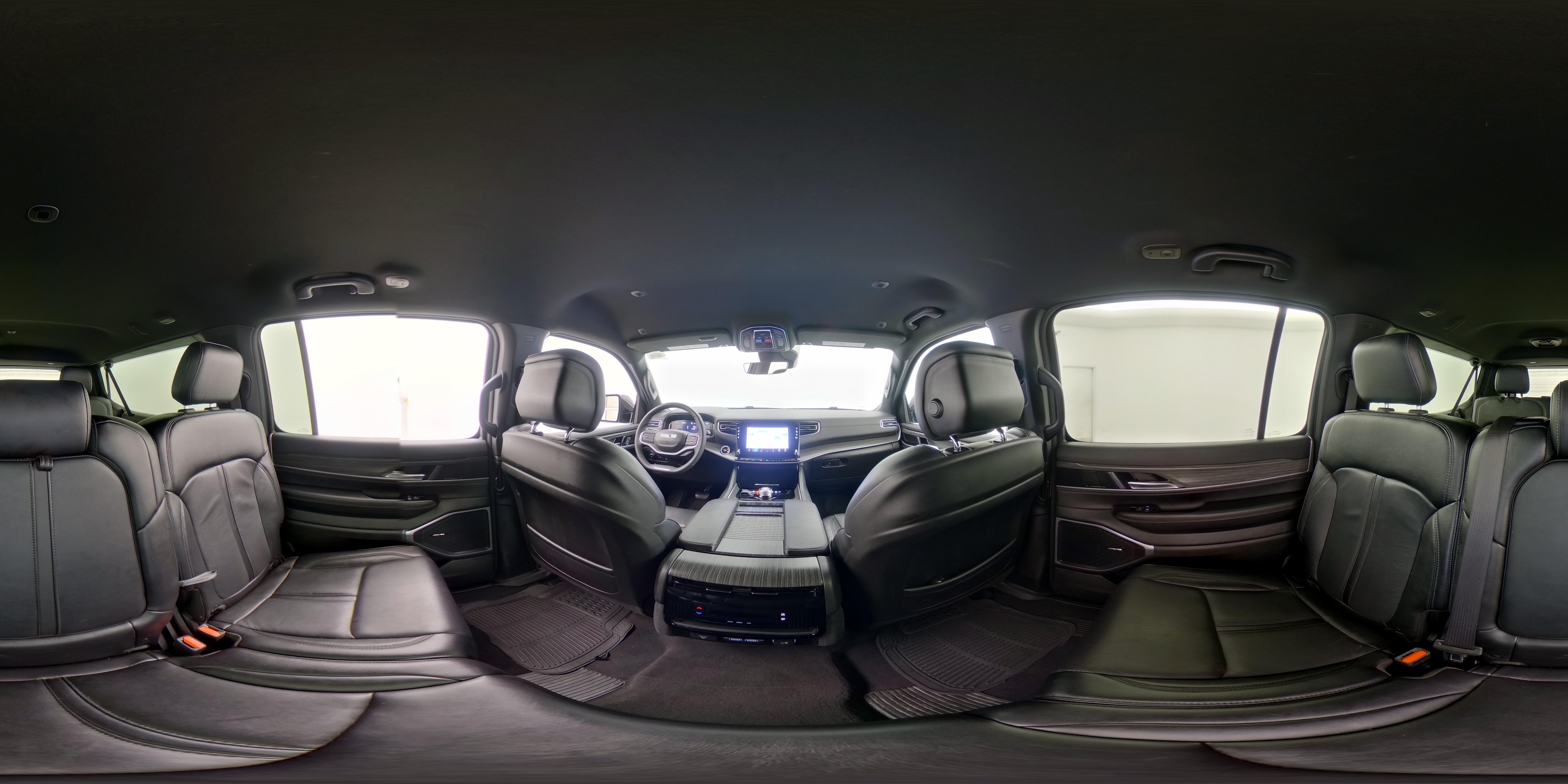 2024 Jeep Wagoneer L Series II - Photo 28