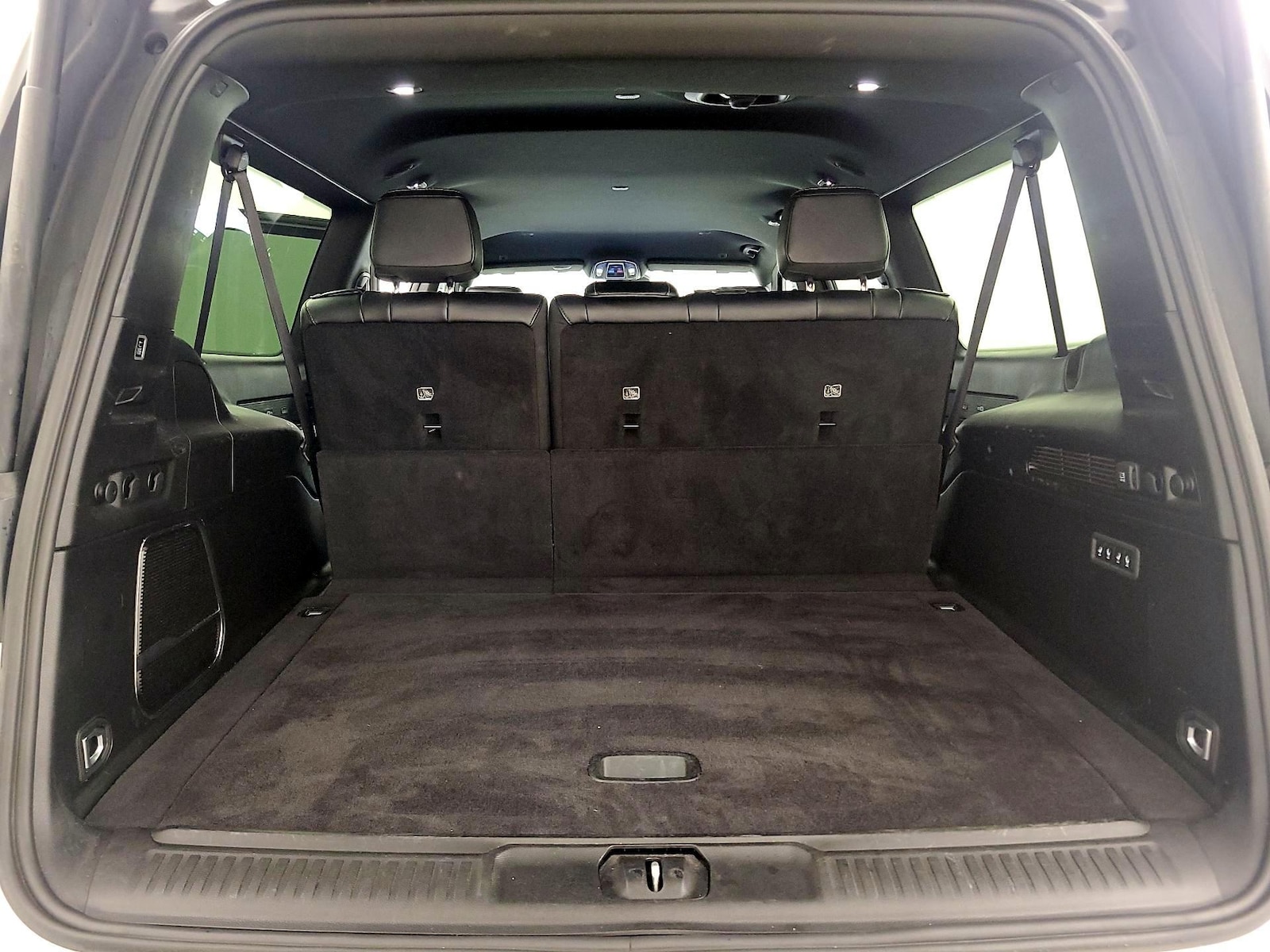 2024 Jeep Wagoneer L Series II - Photo 23