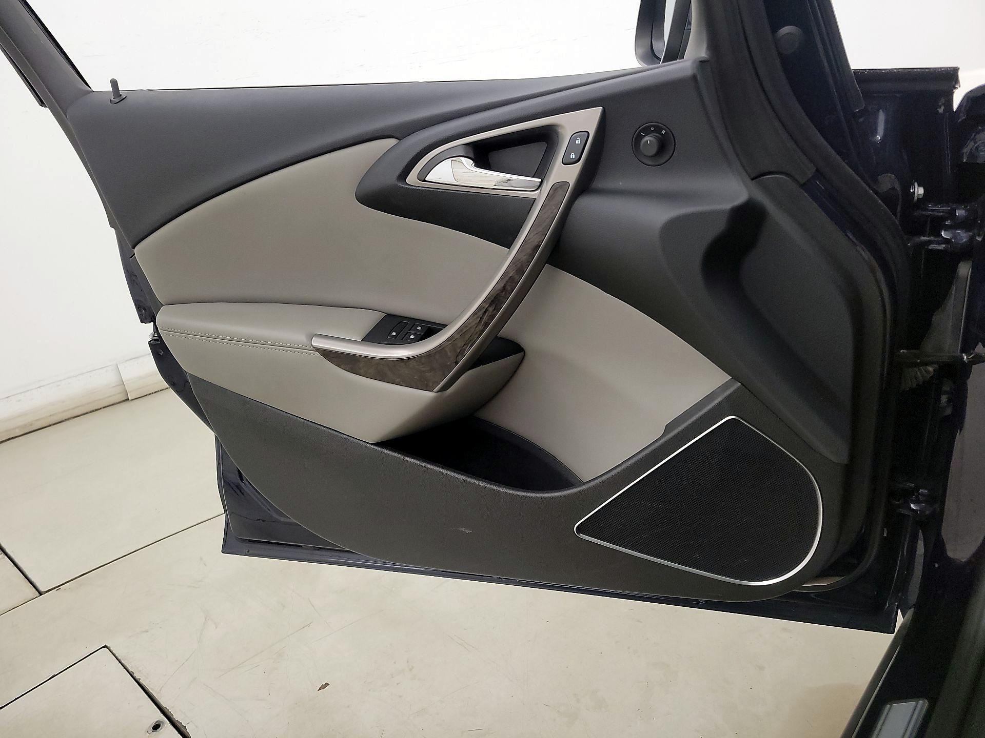 Thumbnail: 2015 Buick Verano - 12