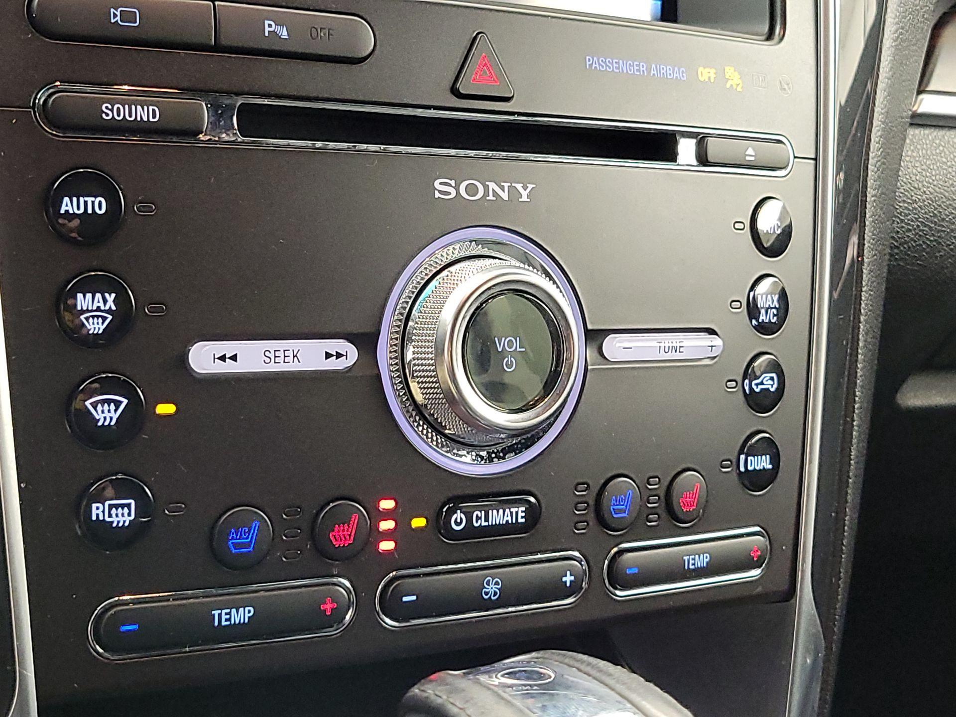 Thumbnail: 2016 Ford Explorer - 17