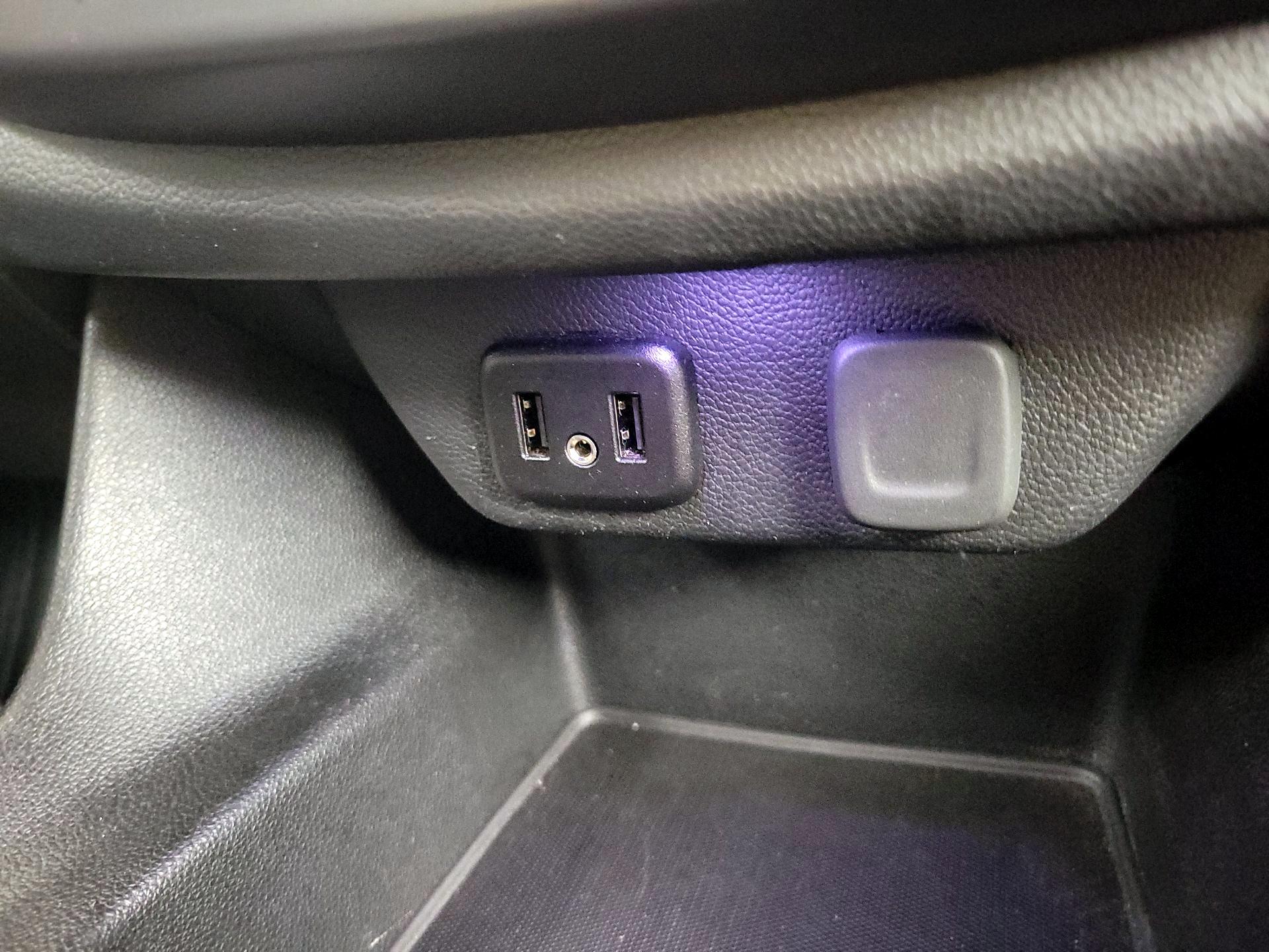 Thumbnail: 2023 Chevrolet Traverse - 18