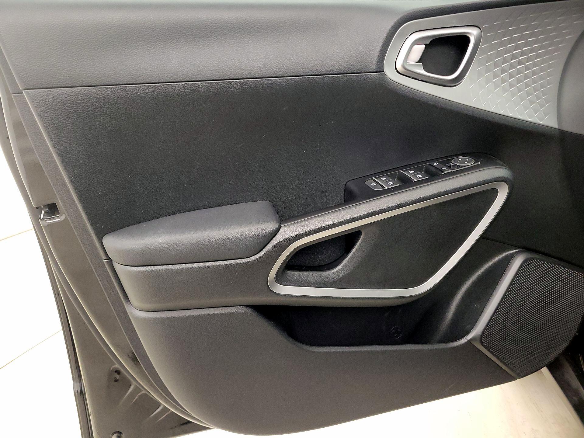 Thumbnail: 2023 Kia Soul - 12