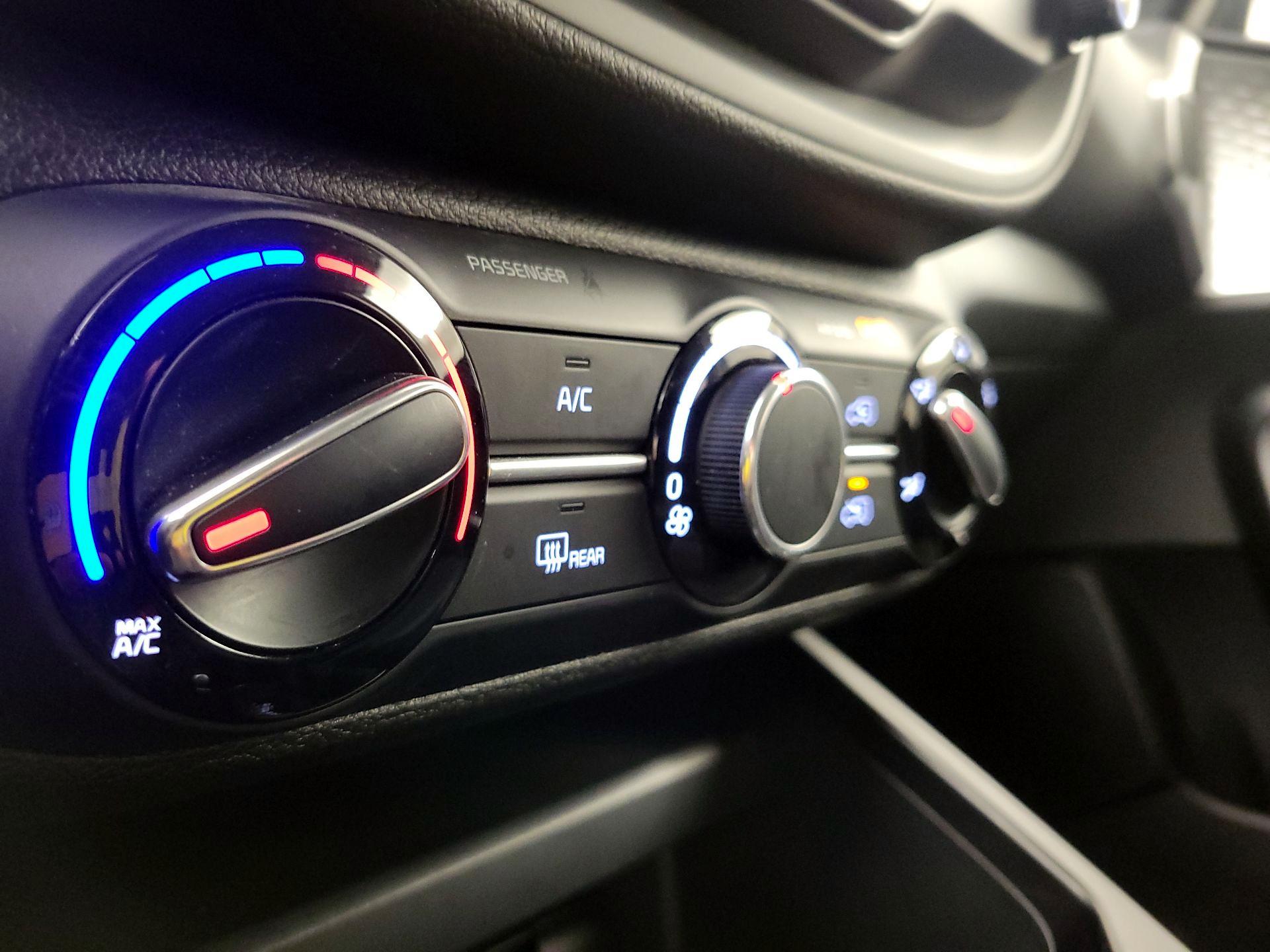 Thumbnail: 2023 Kia Soul - 16