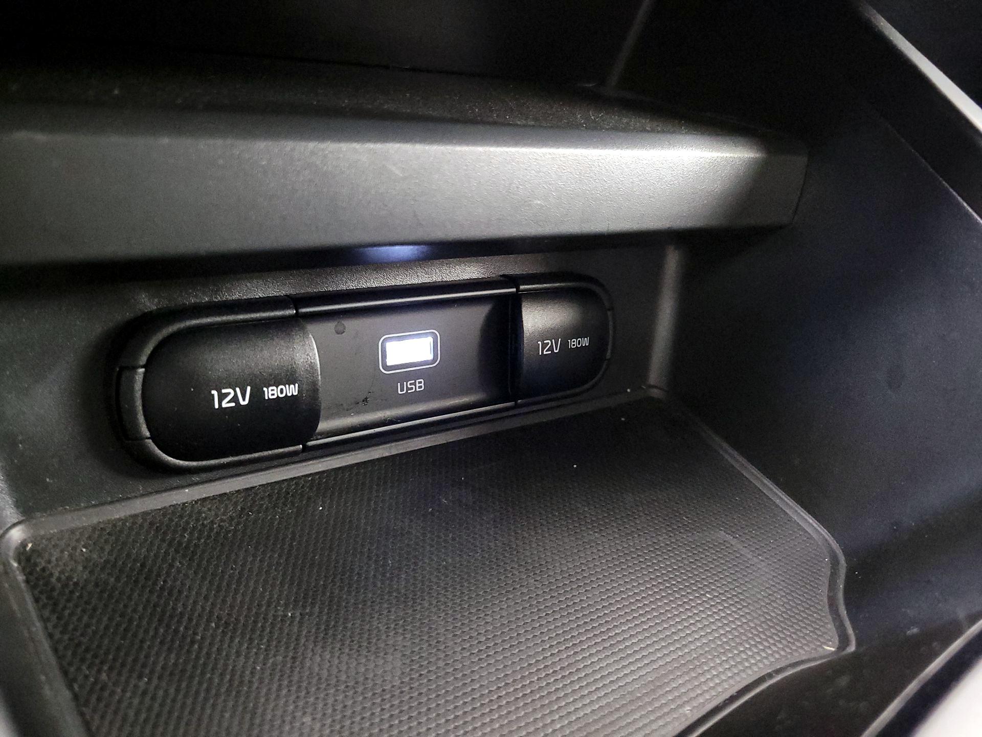 Thumbnail: 2023 Kia Soul - 18