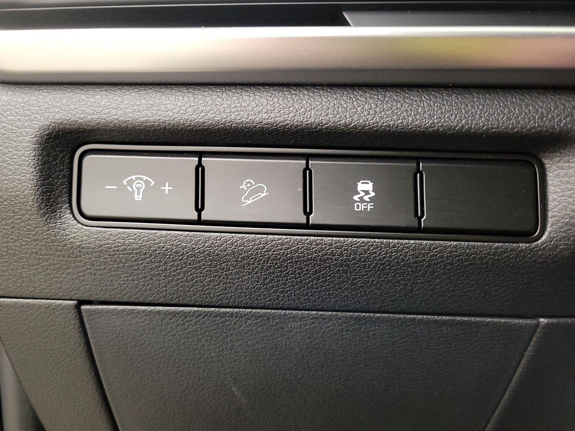 Thumbnail: 2024 Kia Telluride - 13