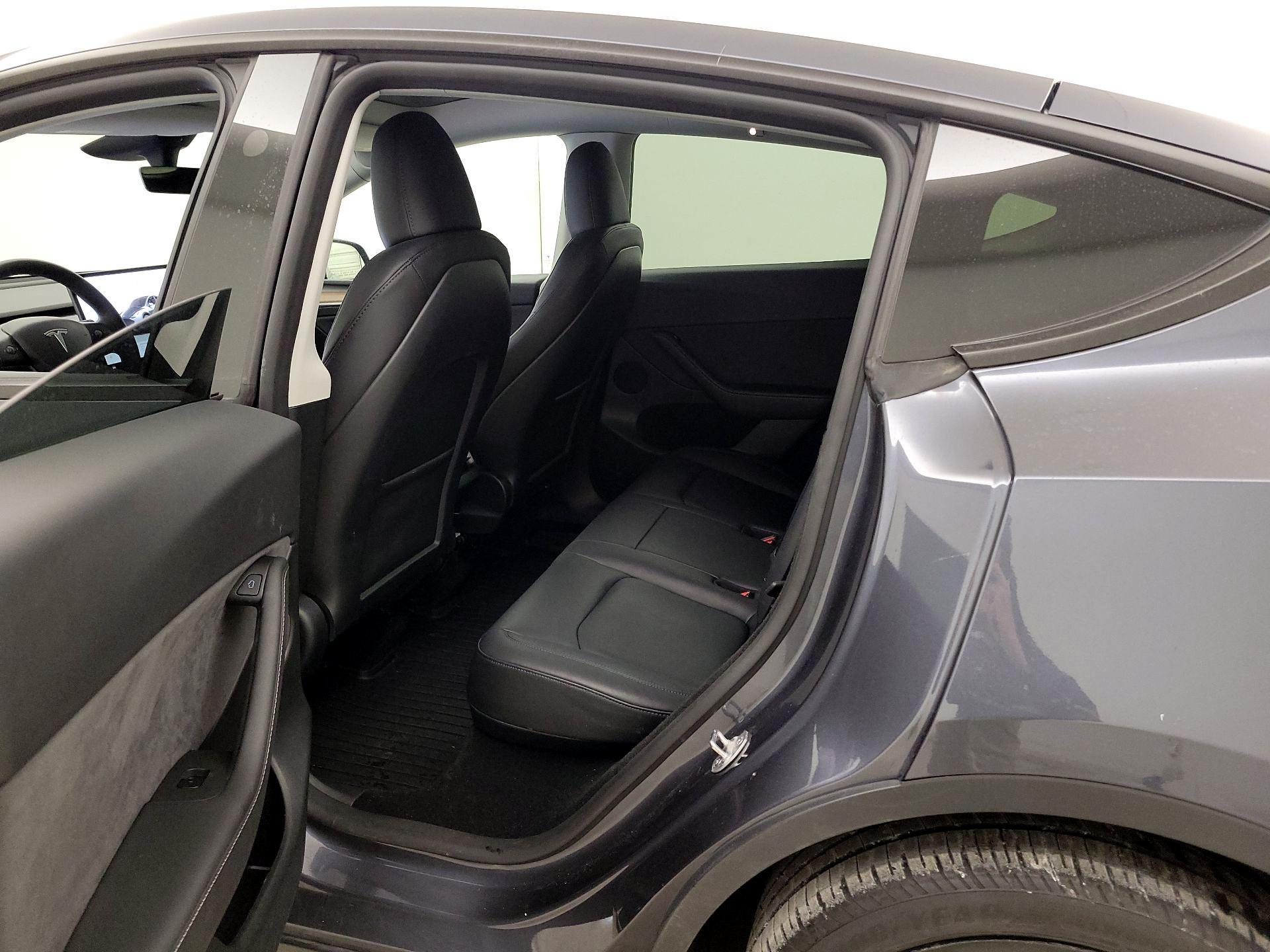 Thumbnail: 2023 Tesla Model Y - 19