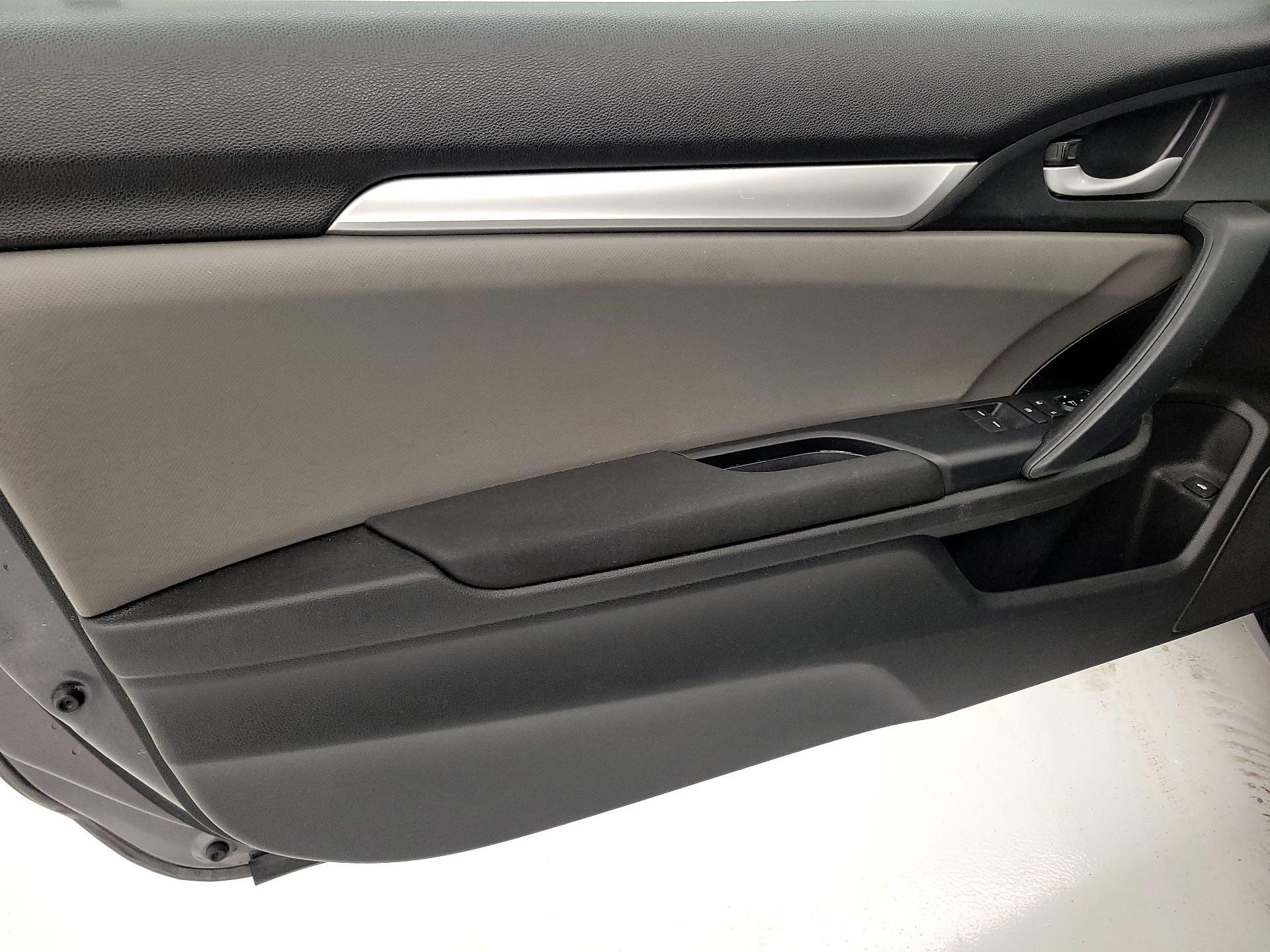 Thumbnail: 2017 Honda Civic - 12