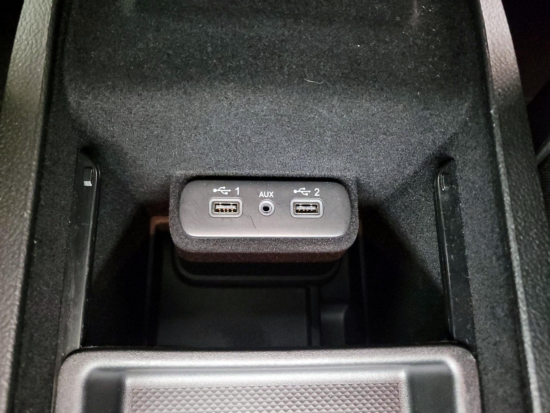 Thumbnail: 2021 Dodge Charger - 18