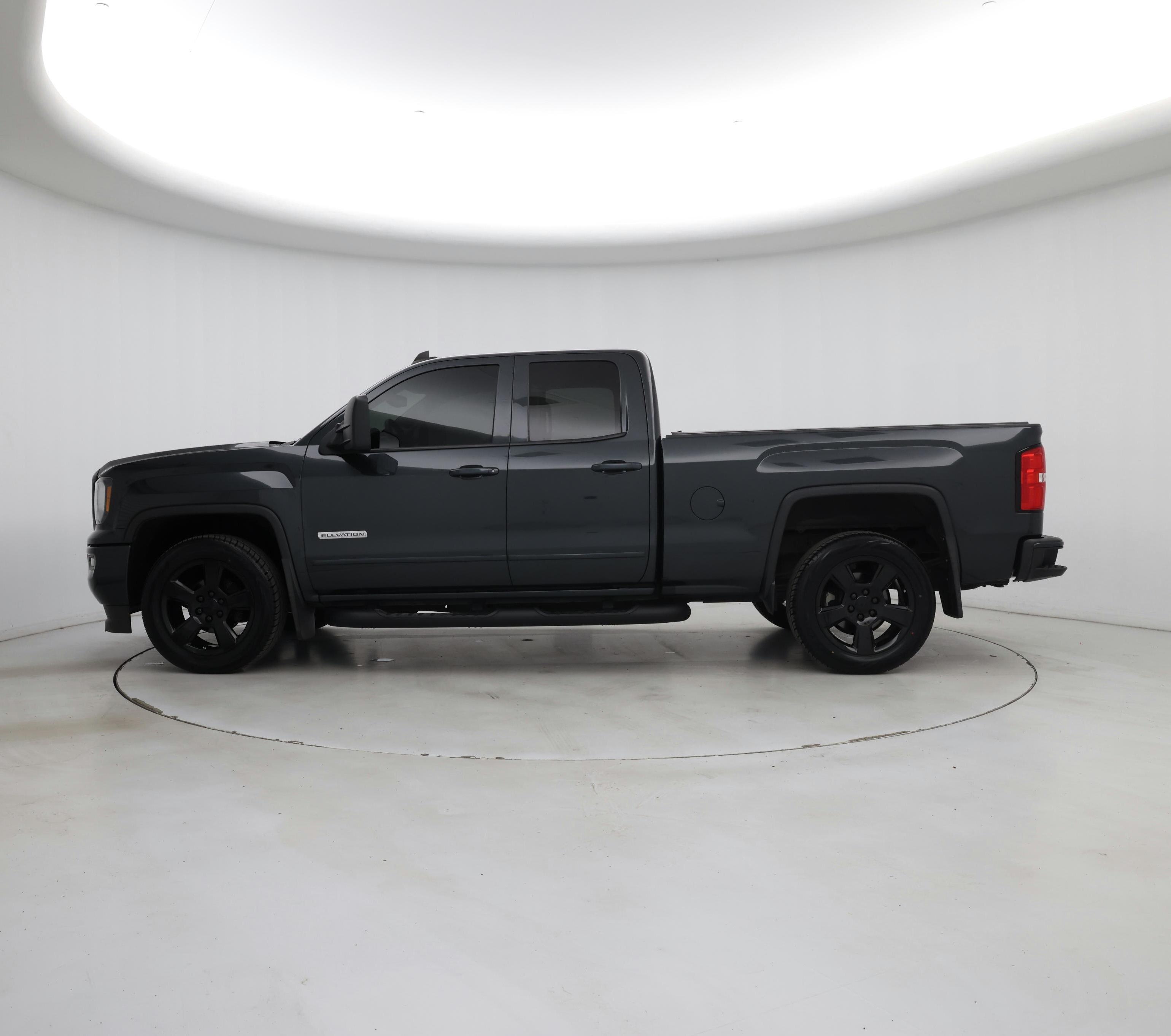 Thumbnail: 2017 GMC Sierra 1500 - 3