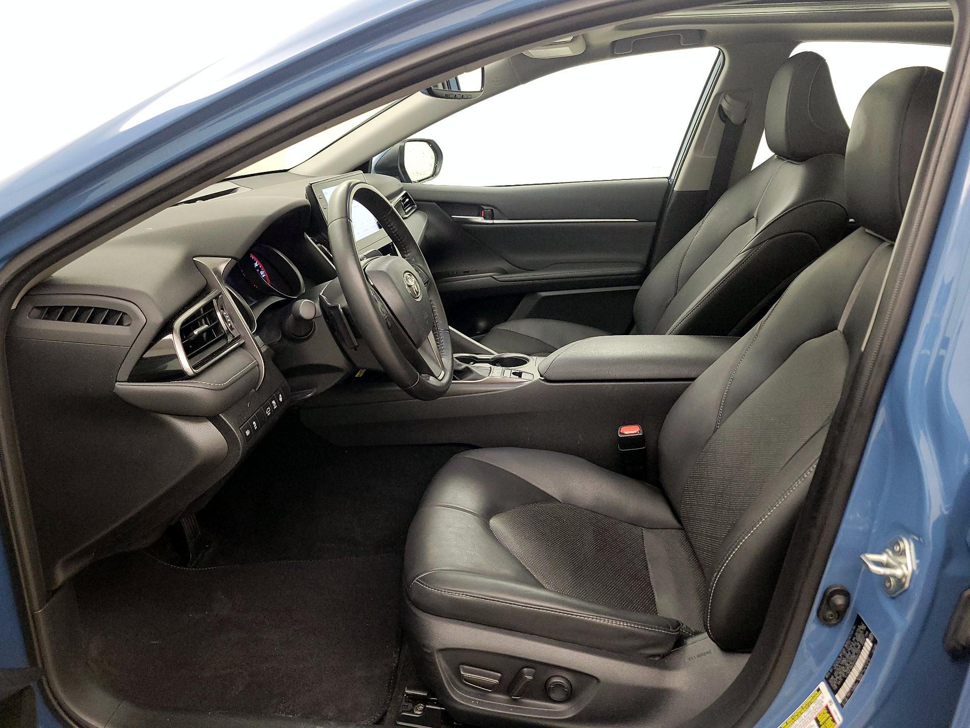 Thumbnail: 2023 Toyota Camry - 11