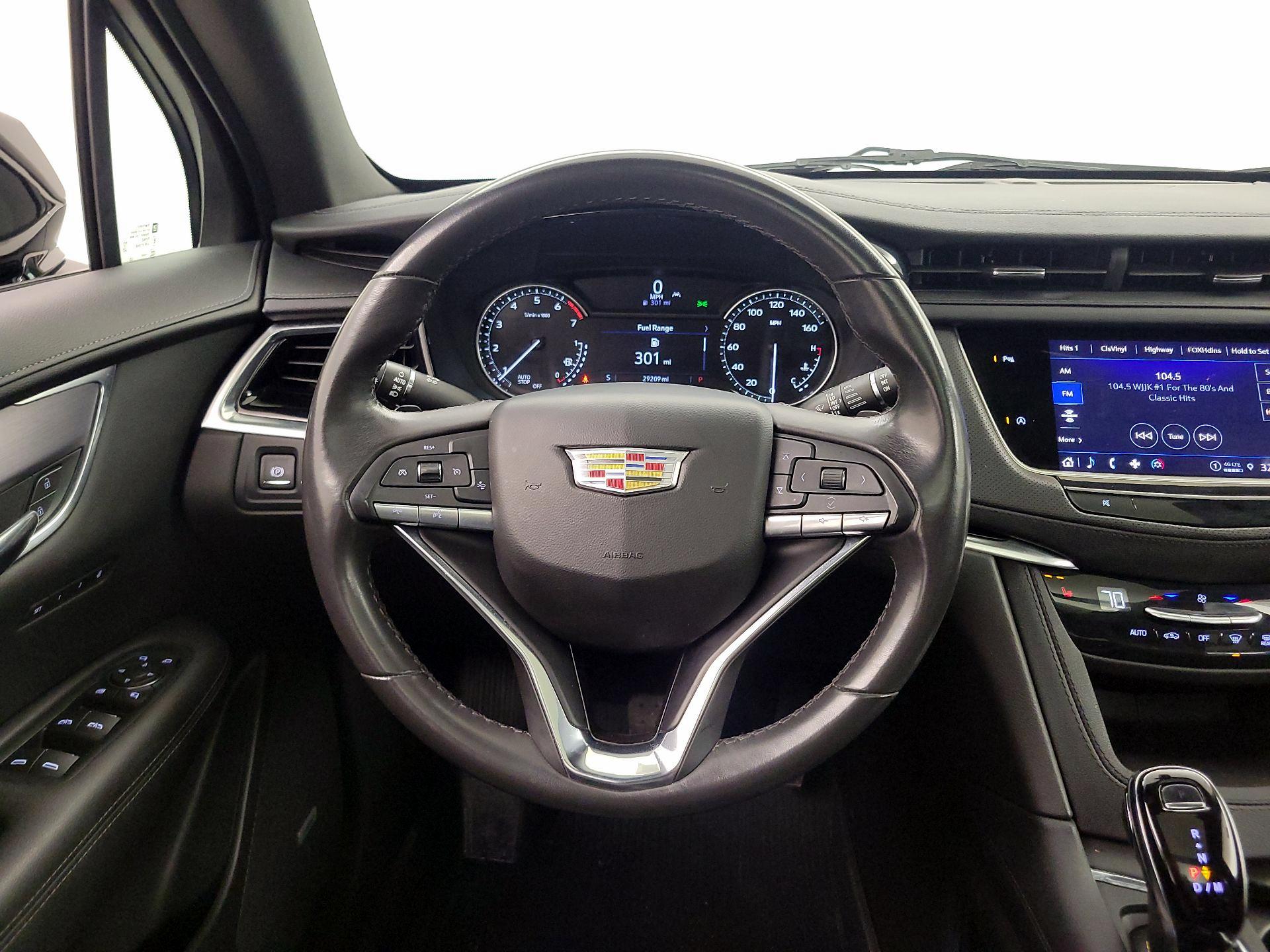 Thumbnail: 2024 Cadillac XT6 - 10