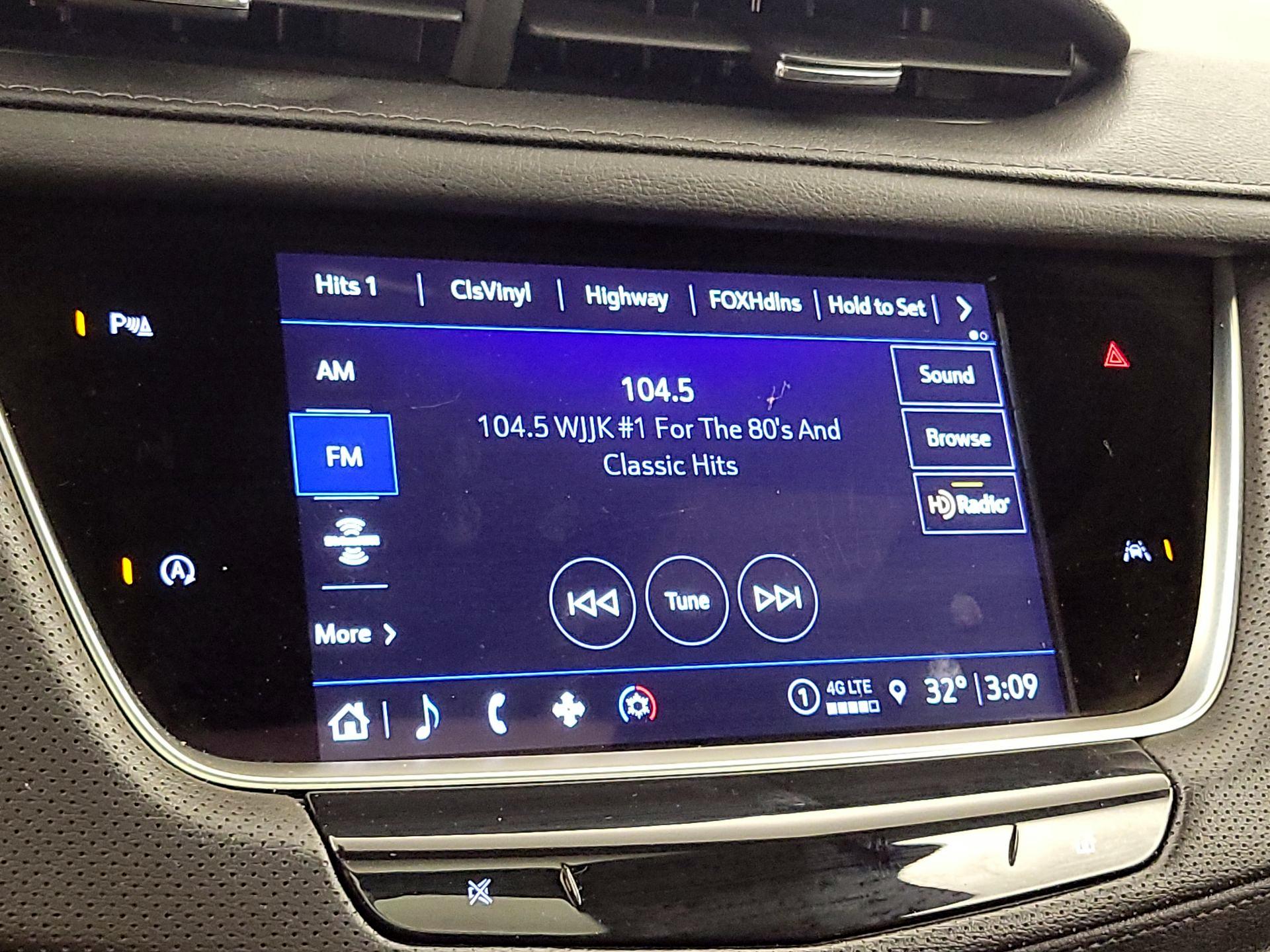 Thumbnail: 2024 Cadillac XT6 - 15