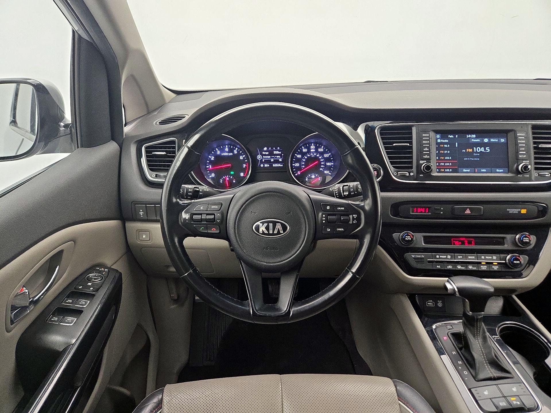 Thumbnail: 2018 Kia Sedona - 10