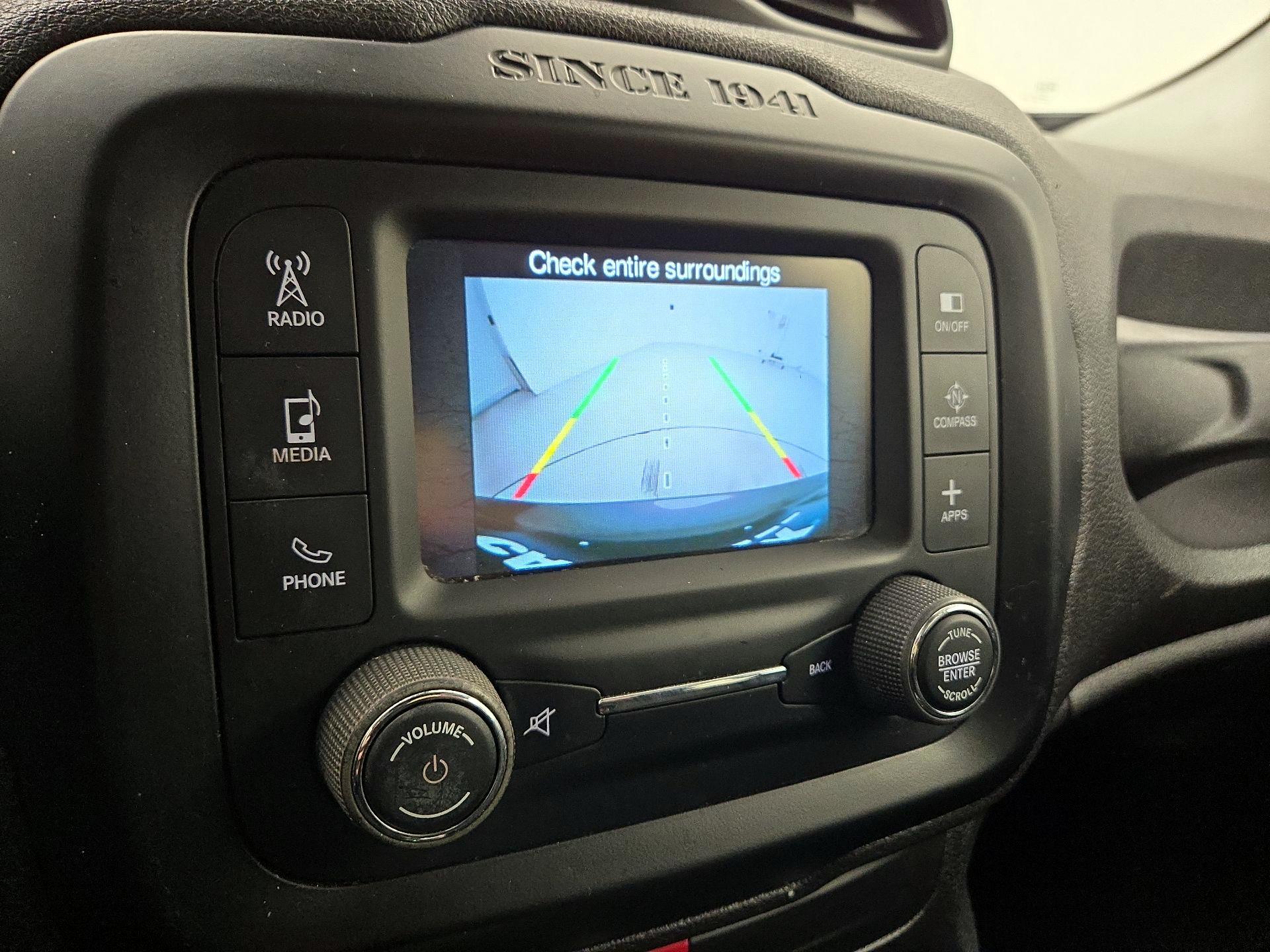 Thumbnail: 2017 Jeep Renegade - 14