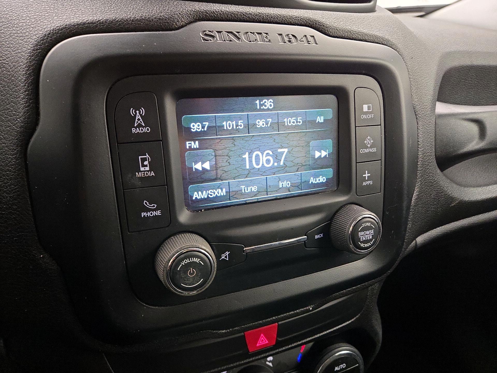 Thumbnail: 2017 Jeep Renegade - 15