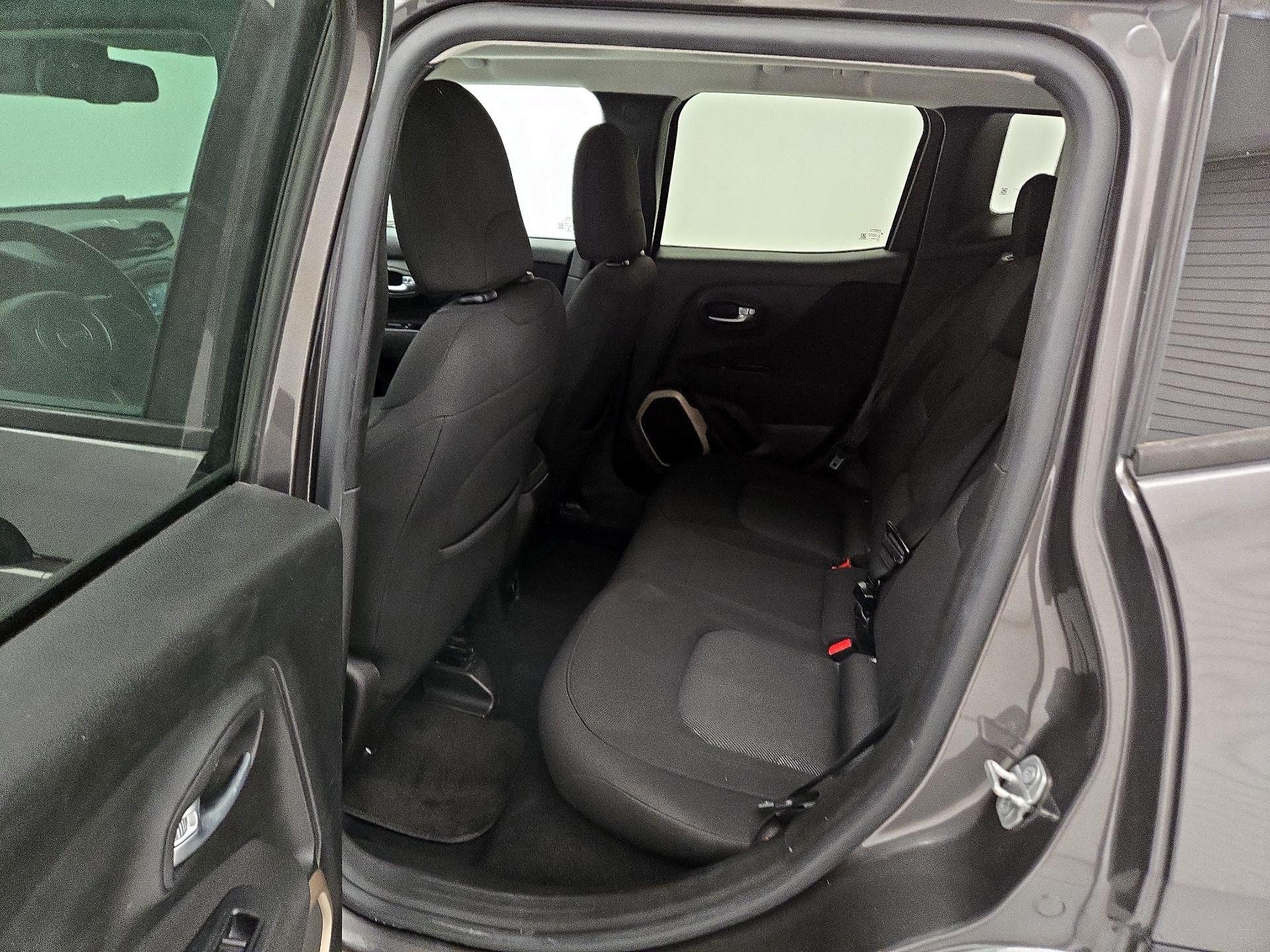 Thumbnail: 2017 Jeep Renegade - 20