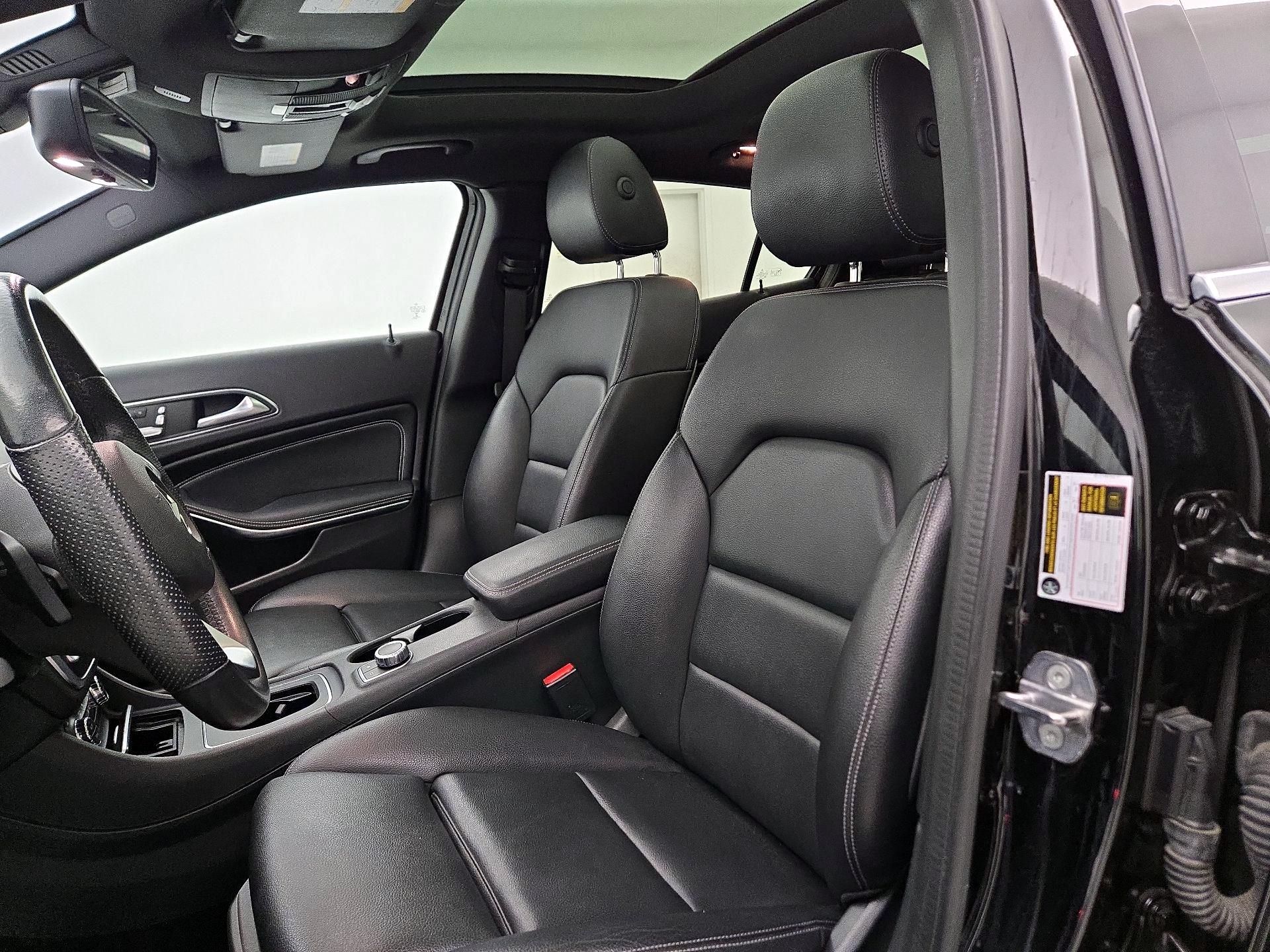 Thumbnail: 2020 Mercedes-Benz GLA - 11