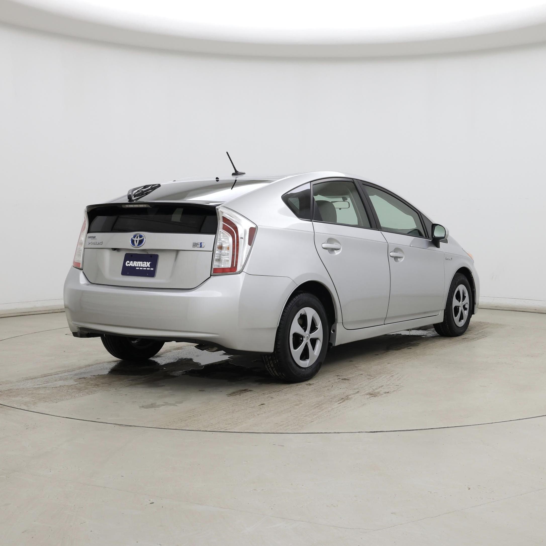 Thumbnail: 2014 Toyota Prius - 8