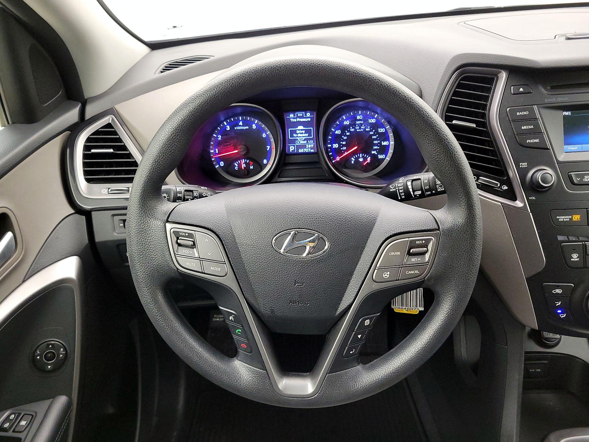 Thumbnail: 2015 Hyundai Santa Fe - 10