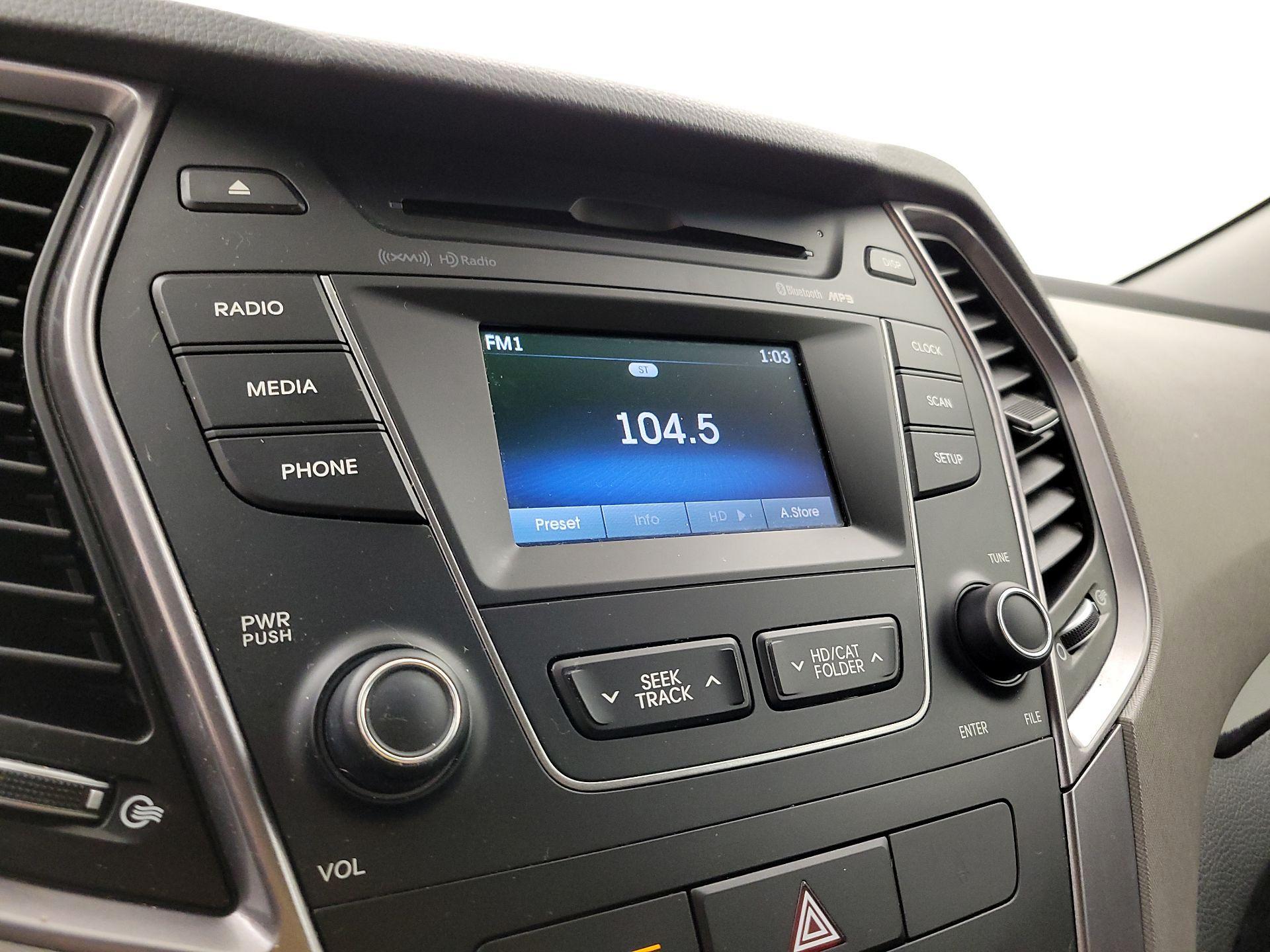 Thumbnail: 2015 Hyundai Santa Fe - 15