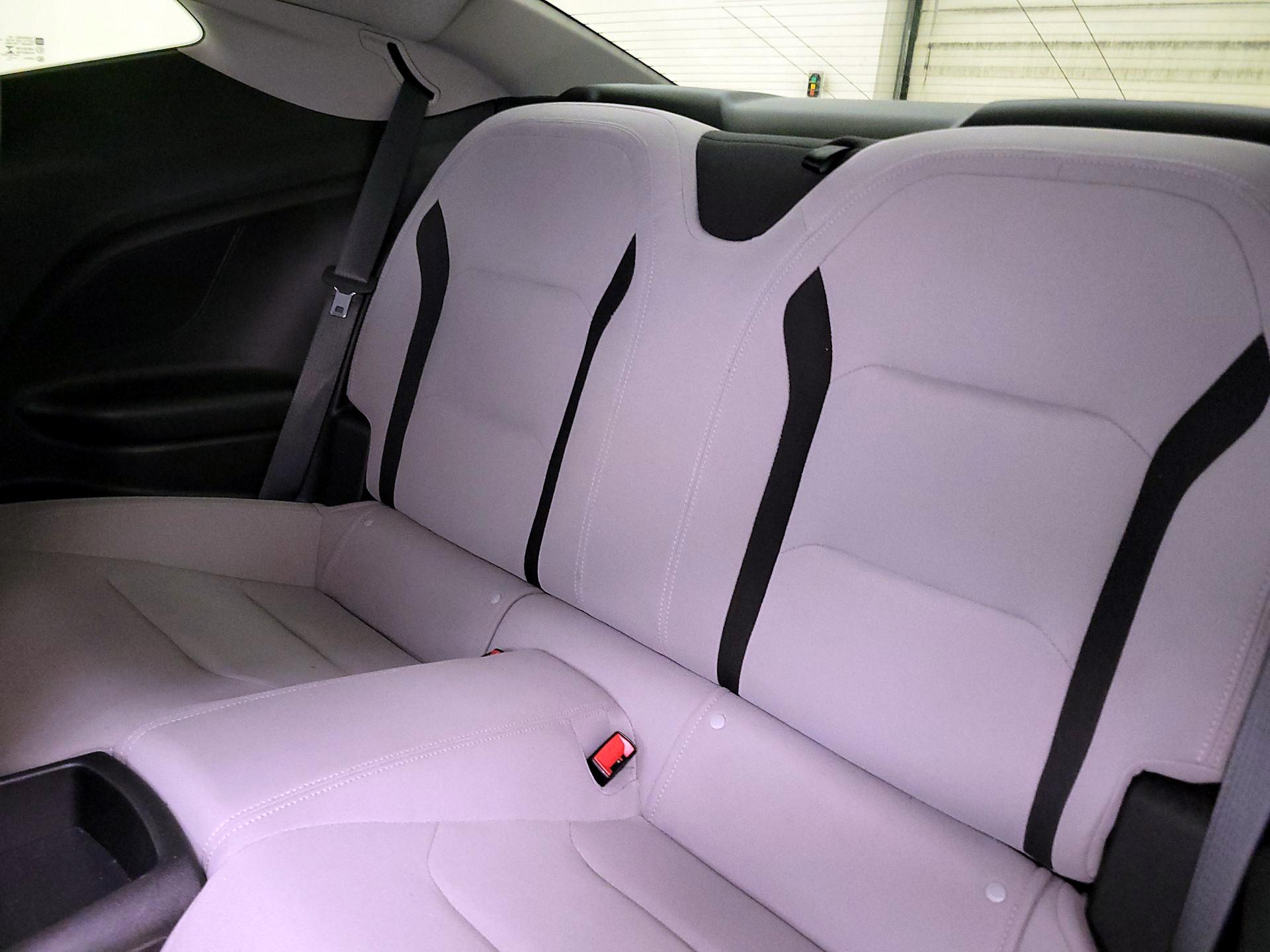 Thumbnail: 2019 Chevrolet Camaro - 17