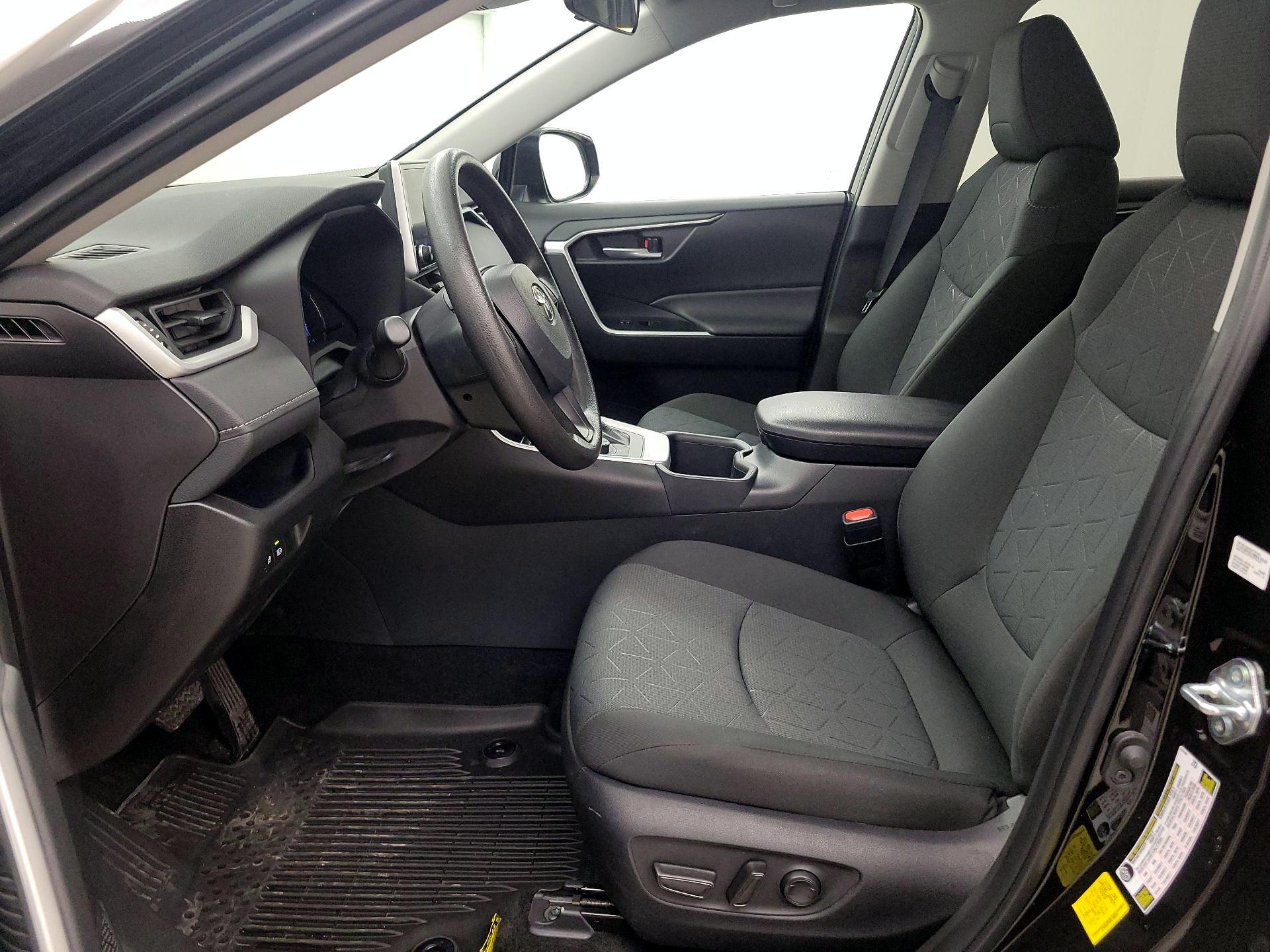 Thumbnail: 2025 Toyota RAV4 - 11