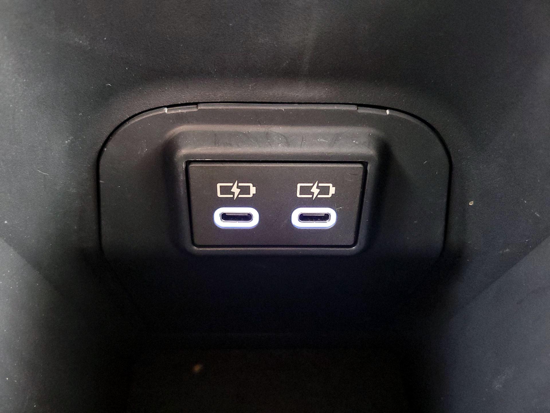 Thumbnail: 2025 Toyota RAV4 - 18