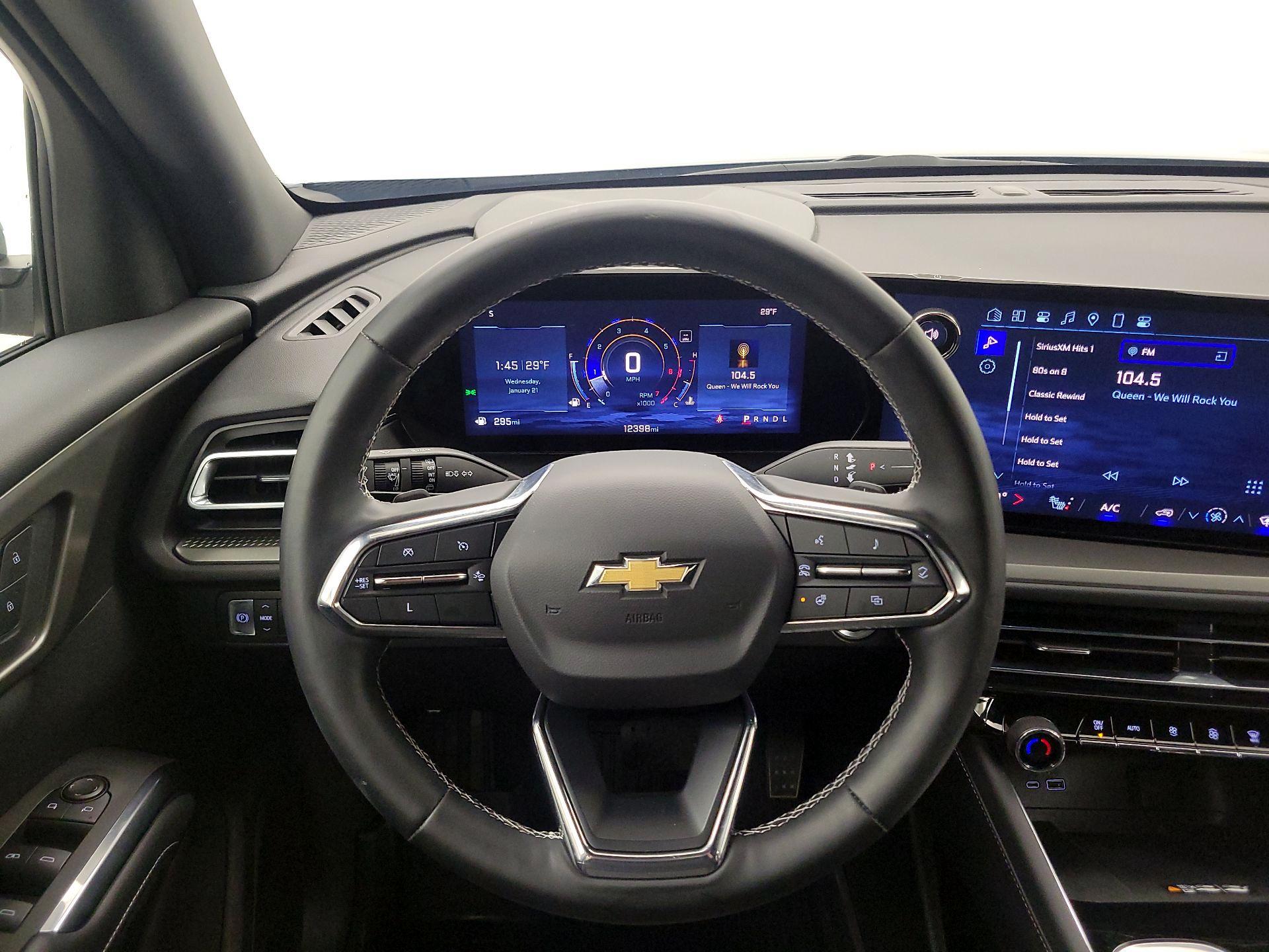 Thumbnail: 2025 Chevrolet Traverse - 10