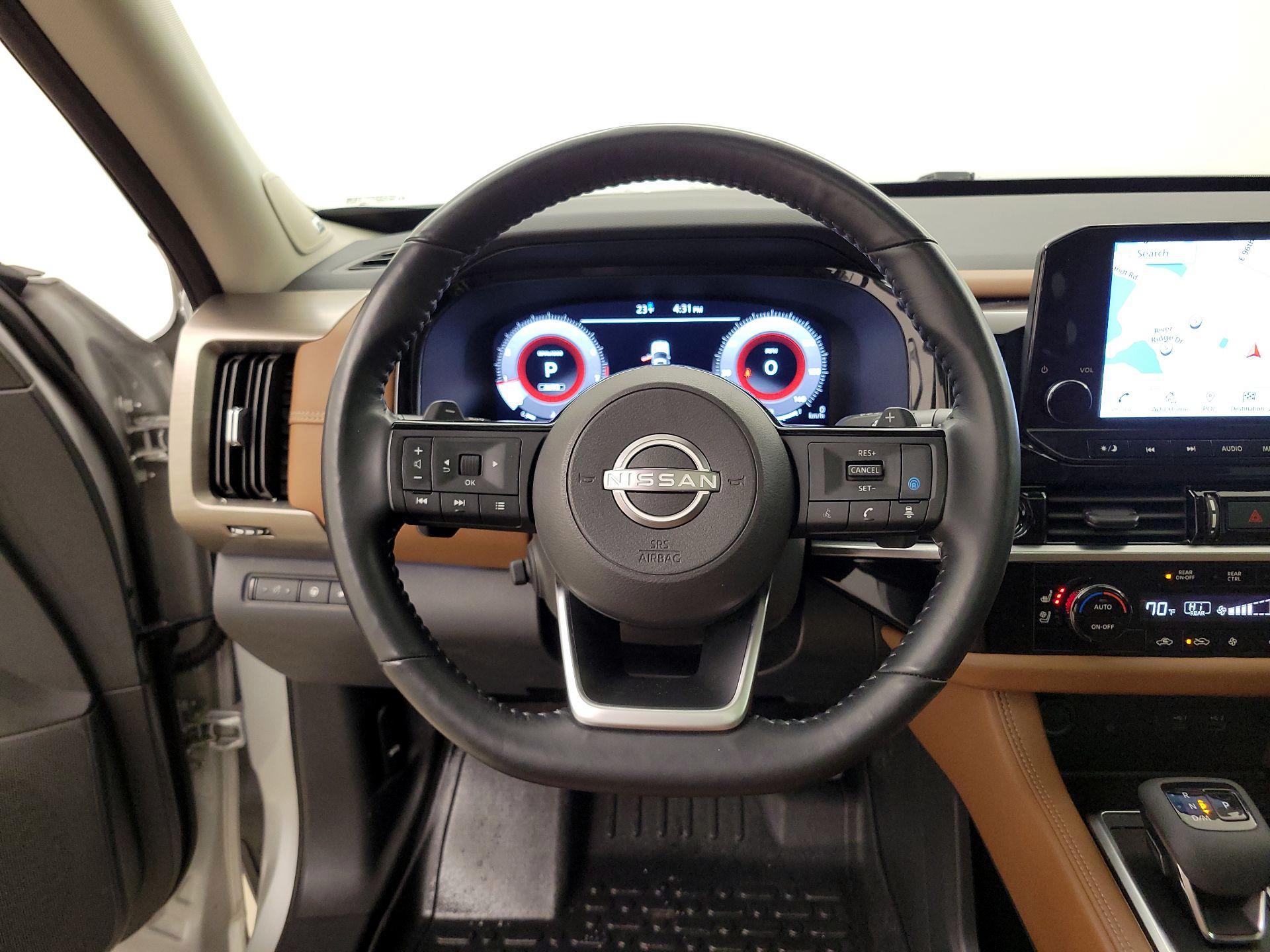 Thumbnail: 2023 Nissan Pathfinder - 10