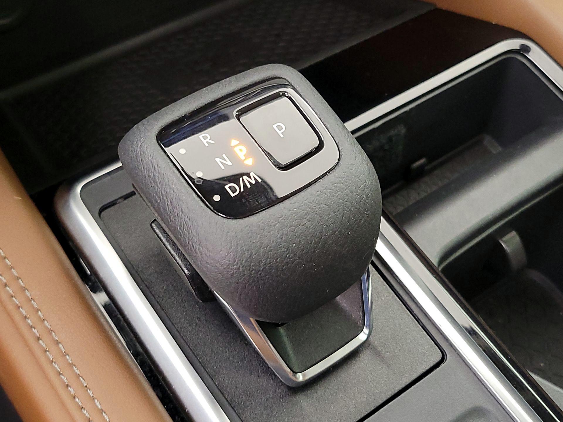 Thumbnail: 2023 Nissan Pathfinder - 18