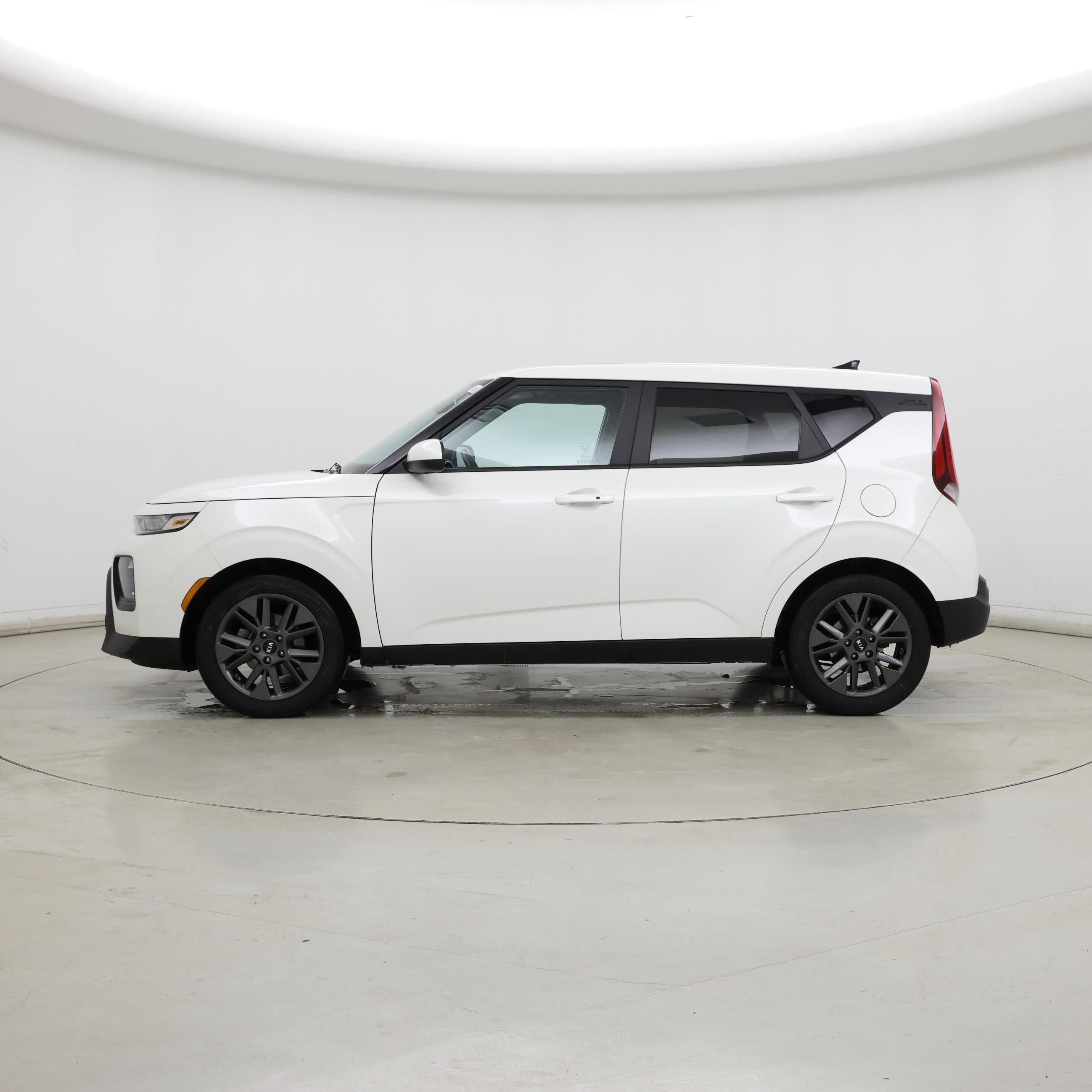 Thumbnail: 2021 Kia Soul - 3