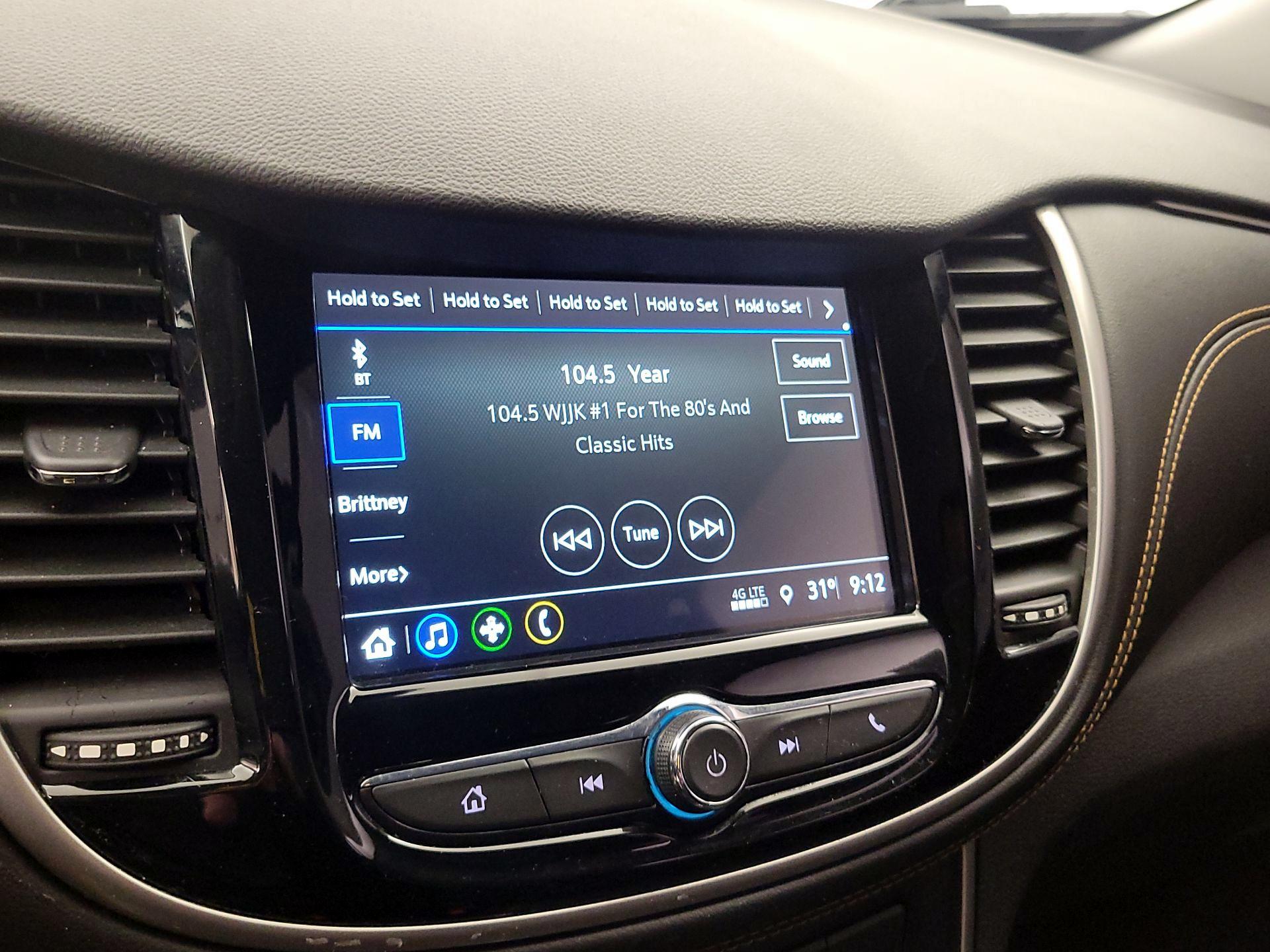 Thumbnail: 2018 Chevrolet Trax - 15