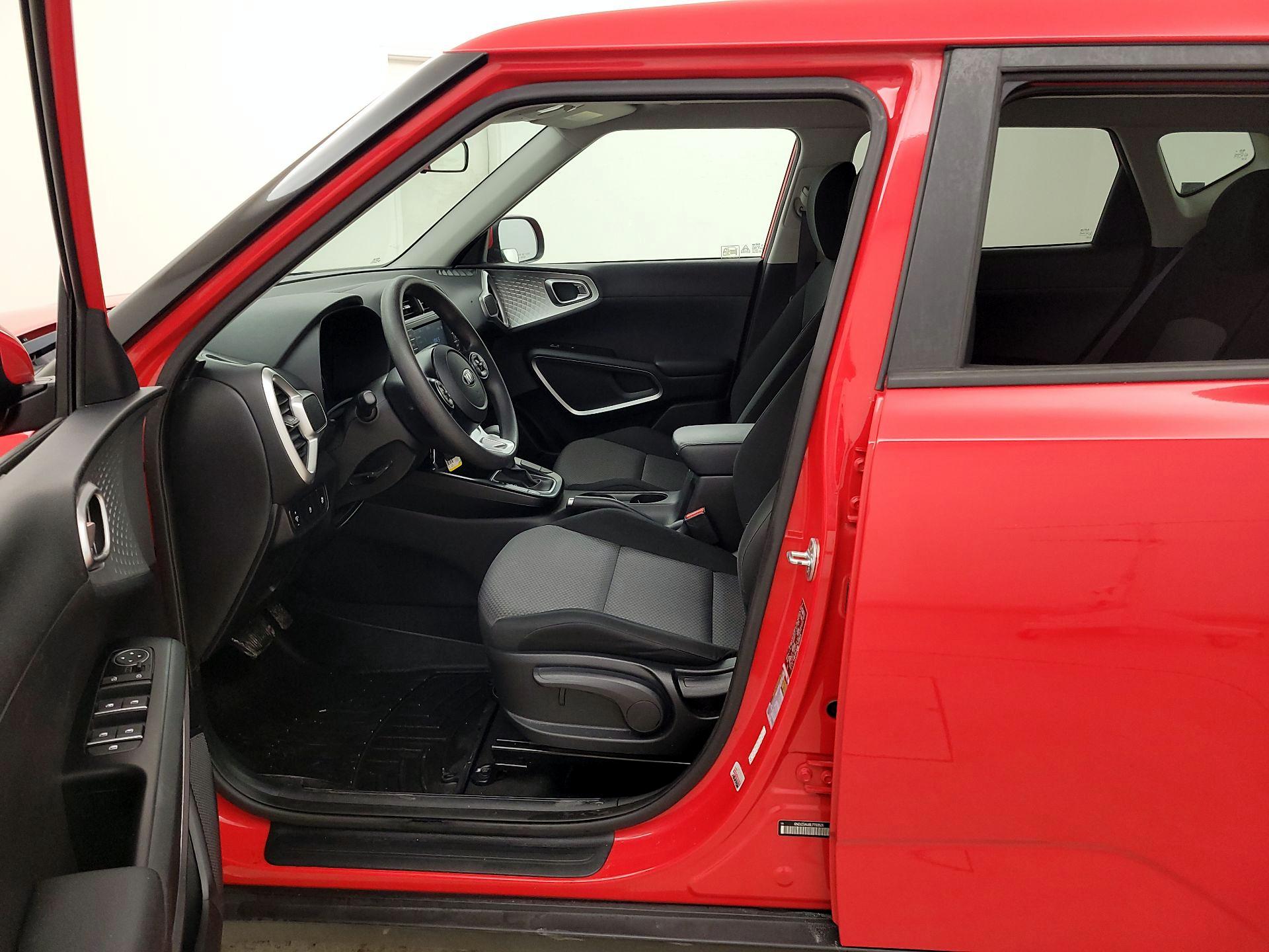 Thumbnail: 2020 Kia Soul - 11