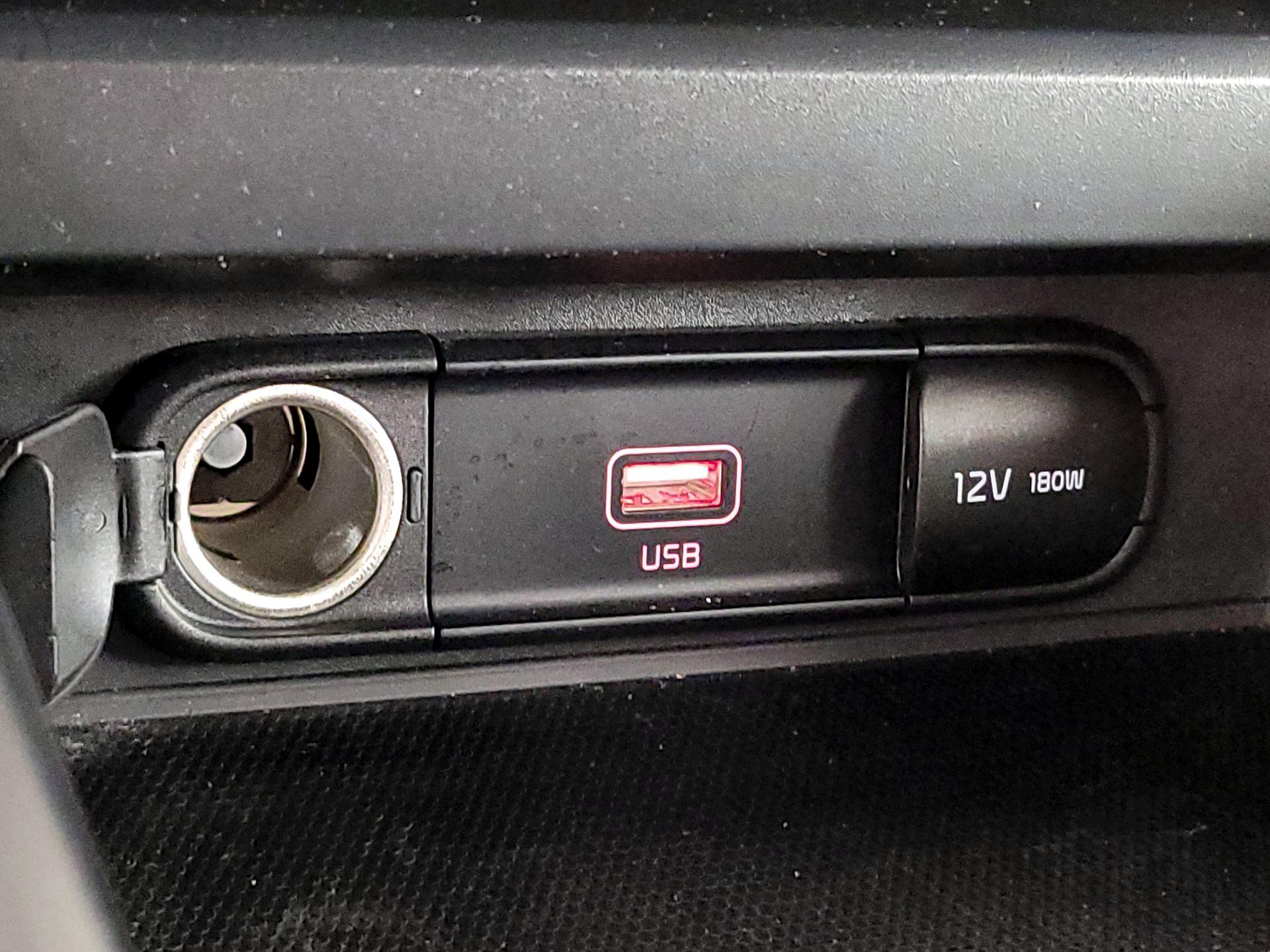 Thumbnail: 2020 Kia Soul - 18