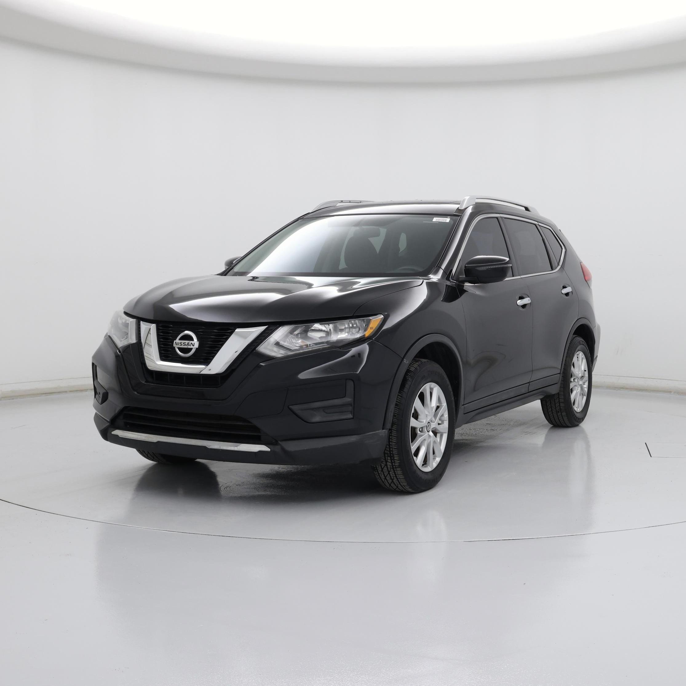 Thumbnail: 2017 Nissan Rogue - 4