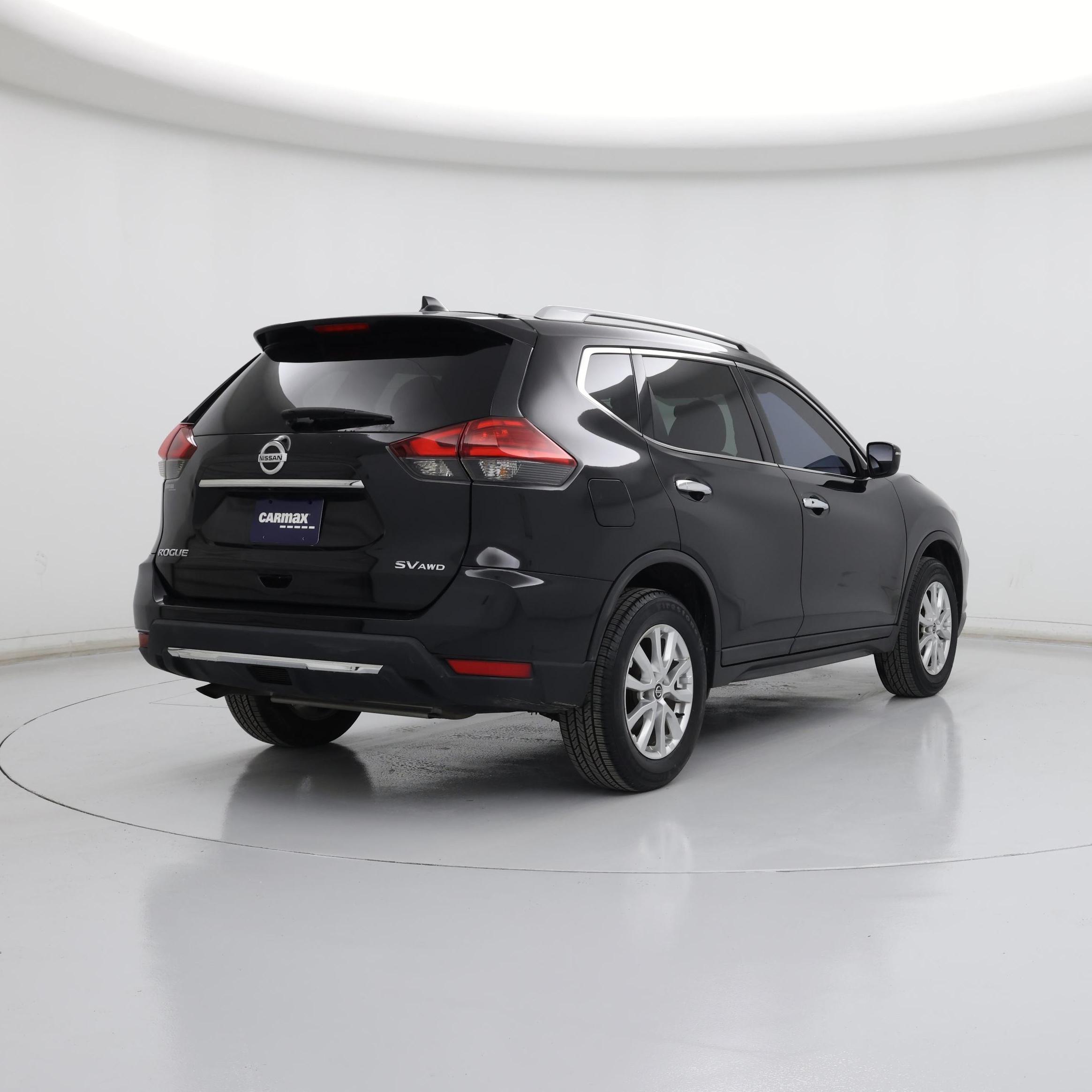 Thumbnail: 2017 Nissan Rogue - 8