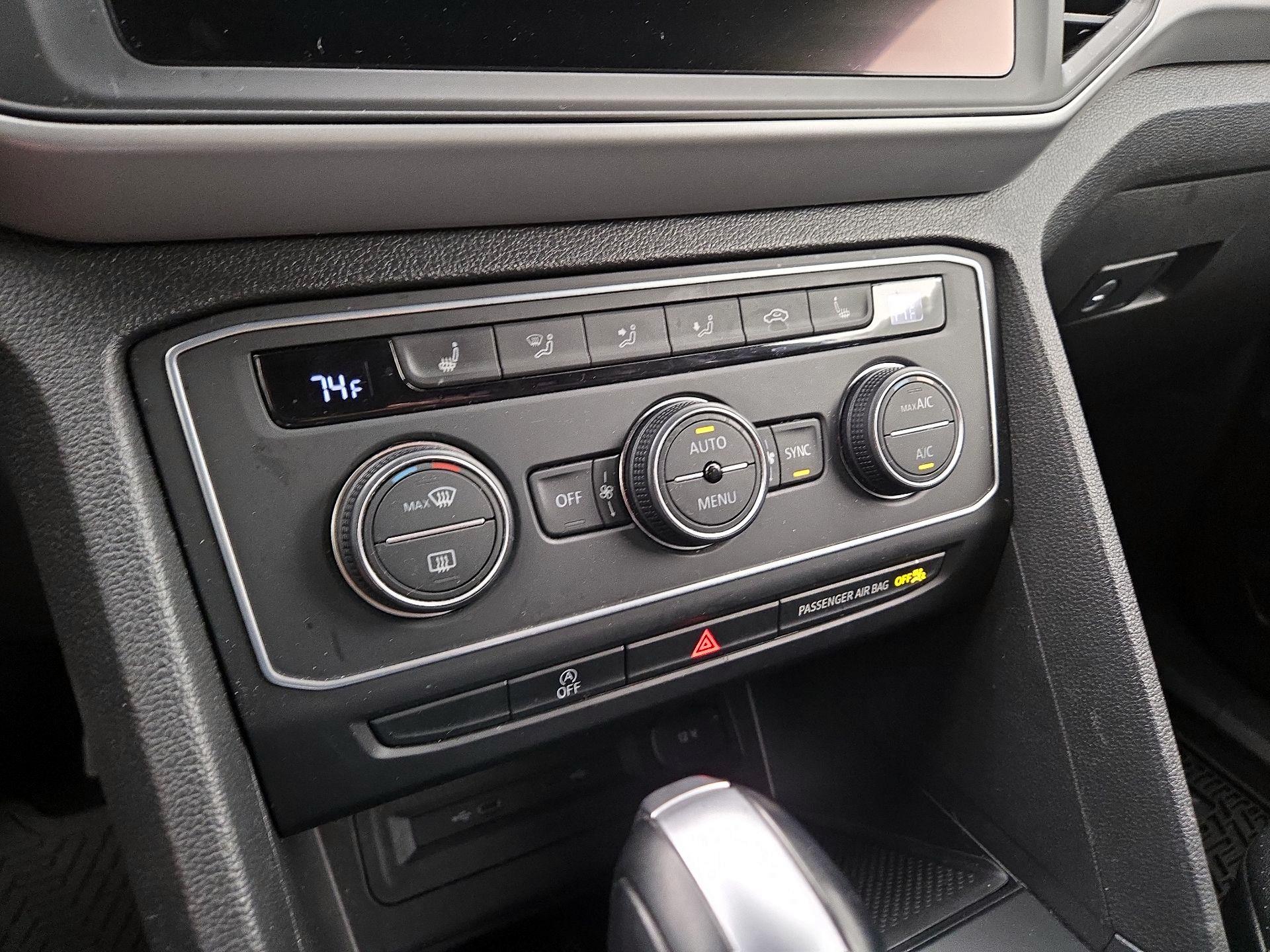 Thumbnail: 2021 Volkswagen Atlas - 16