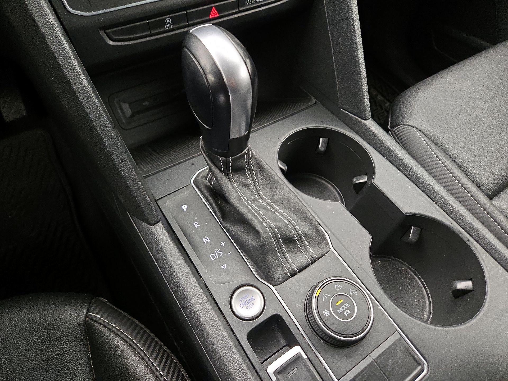 Thumbnail: 2021 Volkswagen Atlas - 17