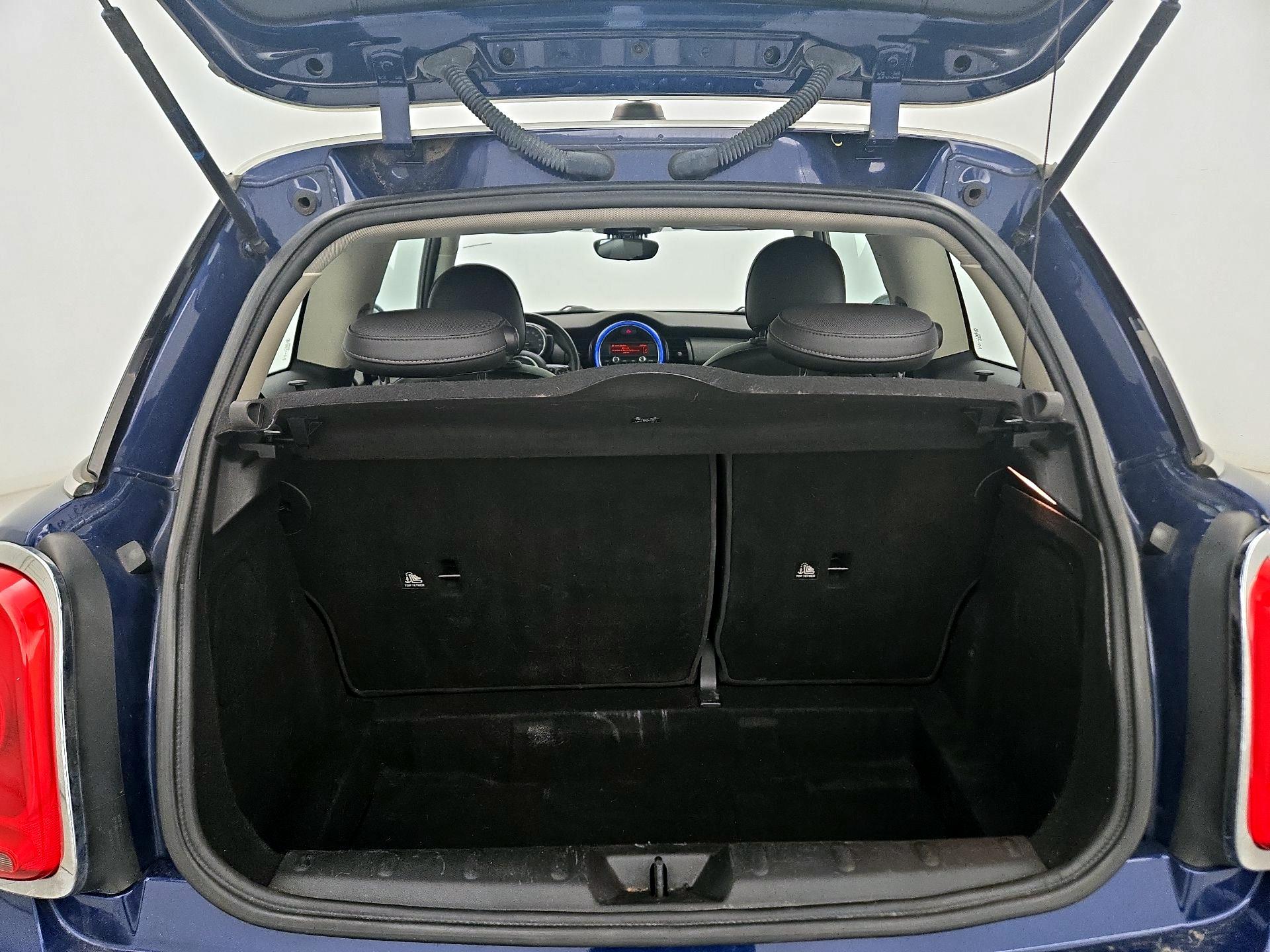 Thumbnail: 2015 MINI Cooper Hardtop - 20